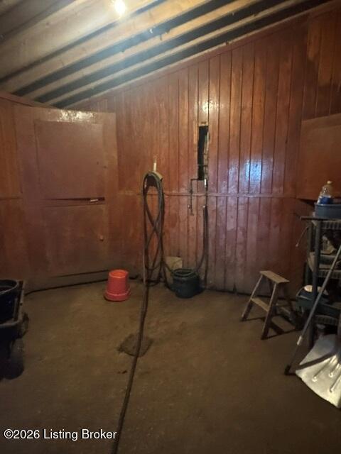 9255 Shelbyville Rd Property Photo 17