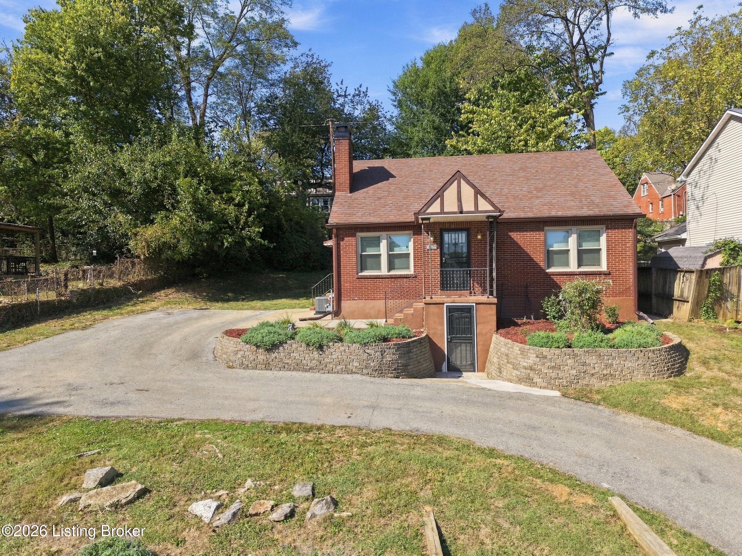 3462 Illinois Ave Property Photo 1