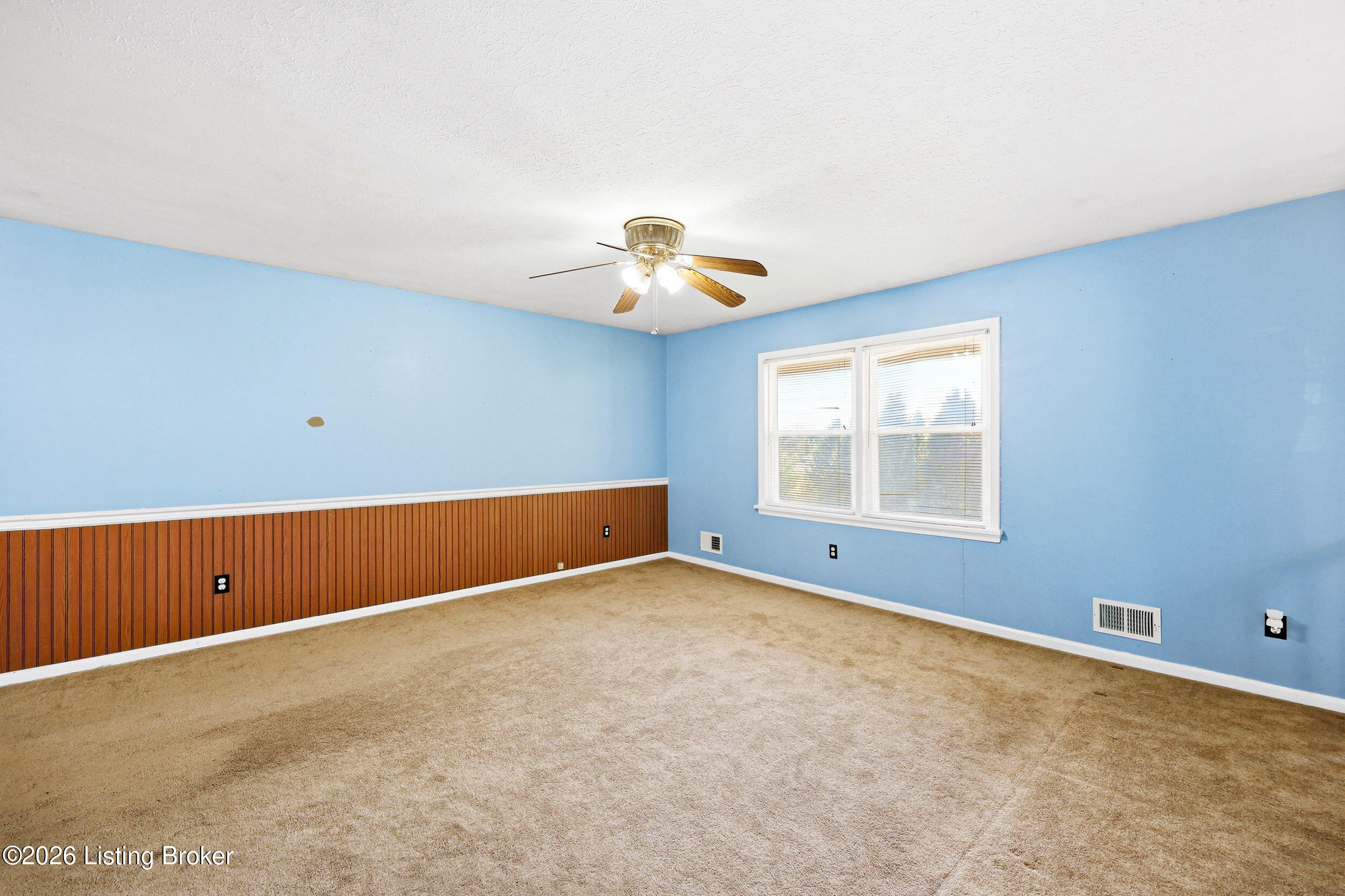182 Meadowbrook Dr Property Photo 9