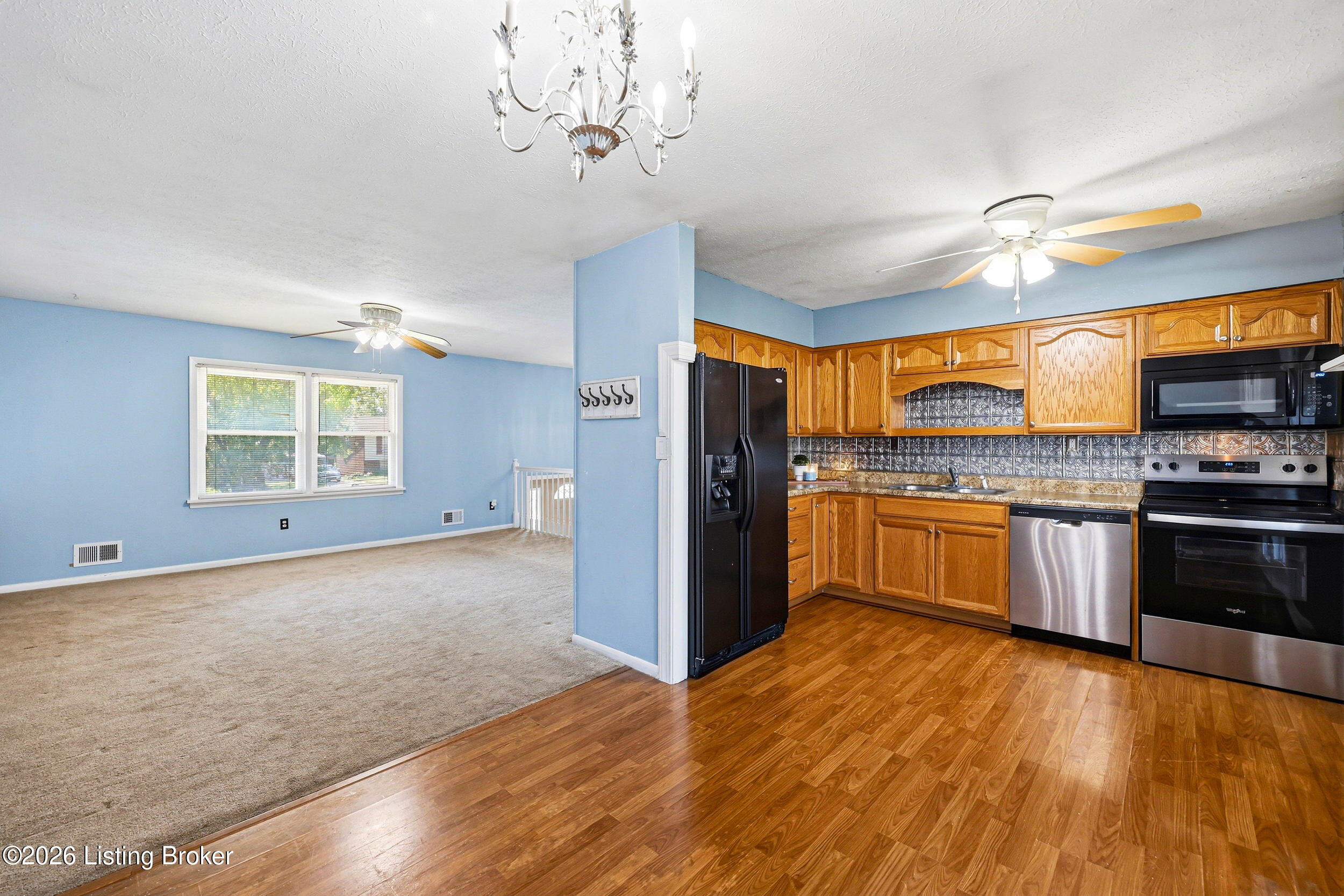 182 Meadowbrook Dr Property Photo 17