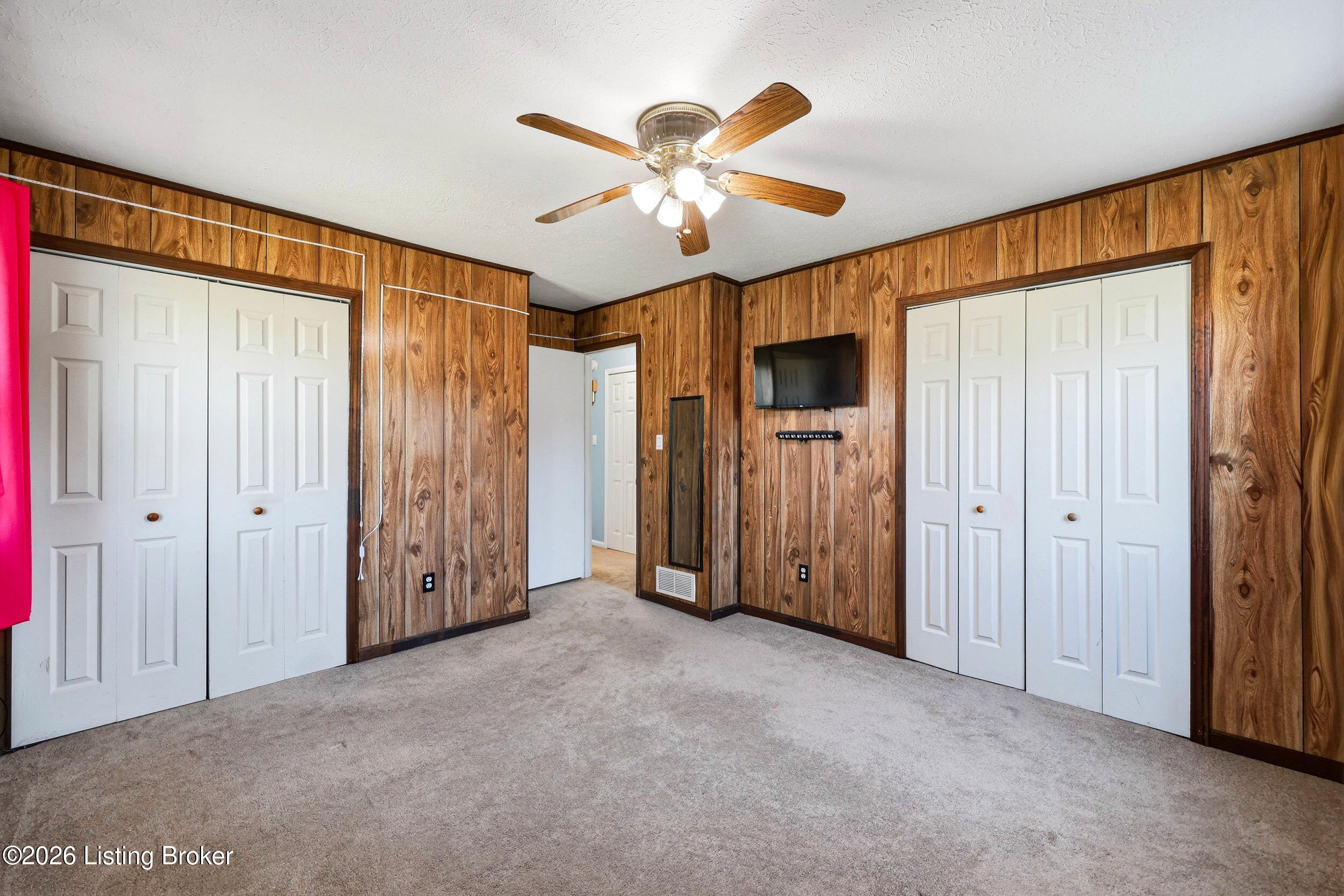 182 Meadowbrook Dr Property Photo 21