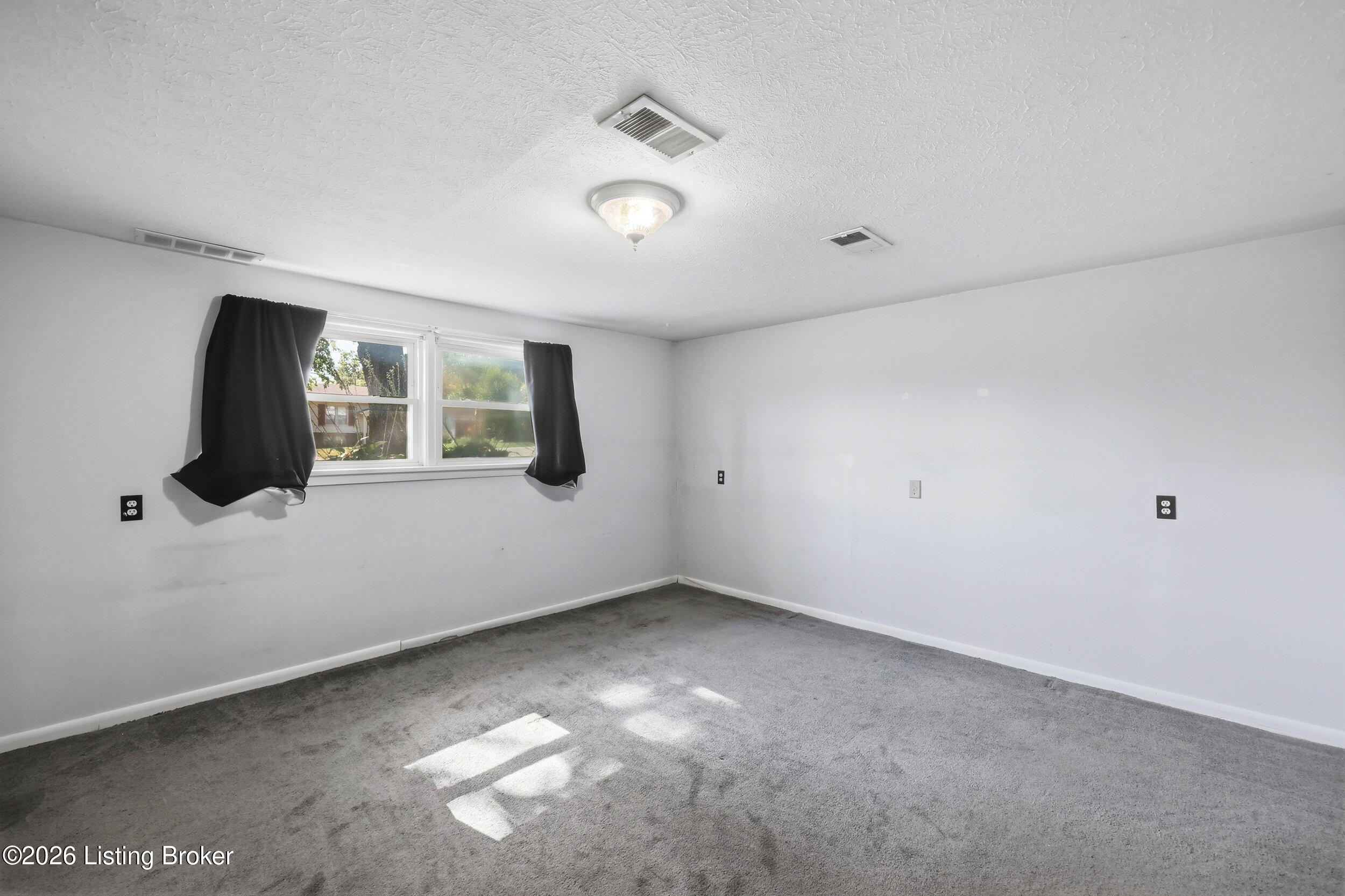 182 Meadowbrook Dr Property Photo 26