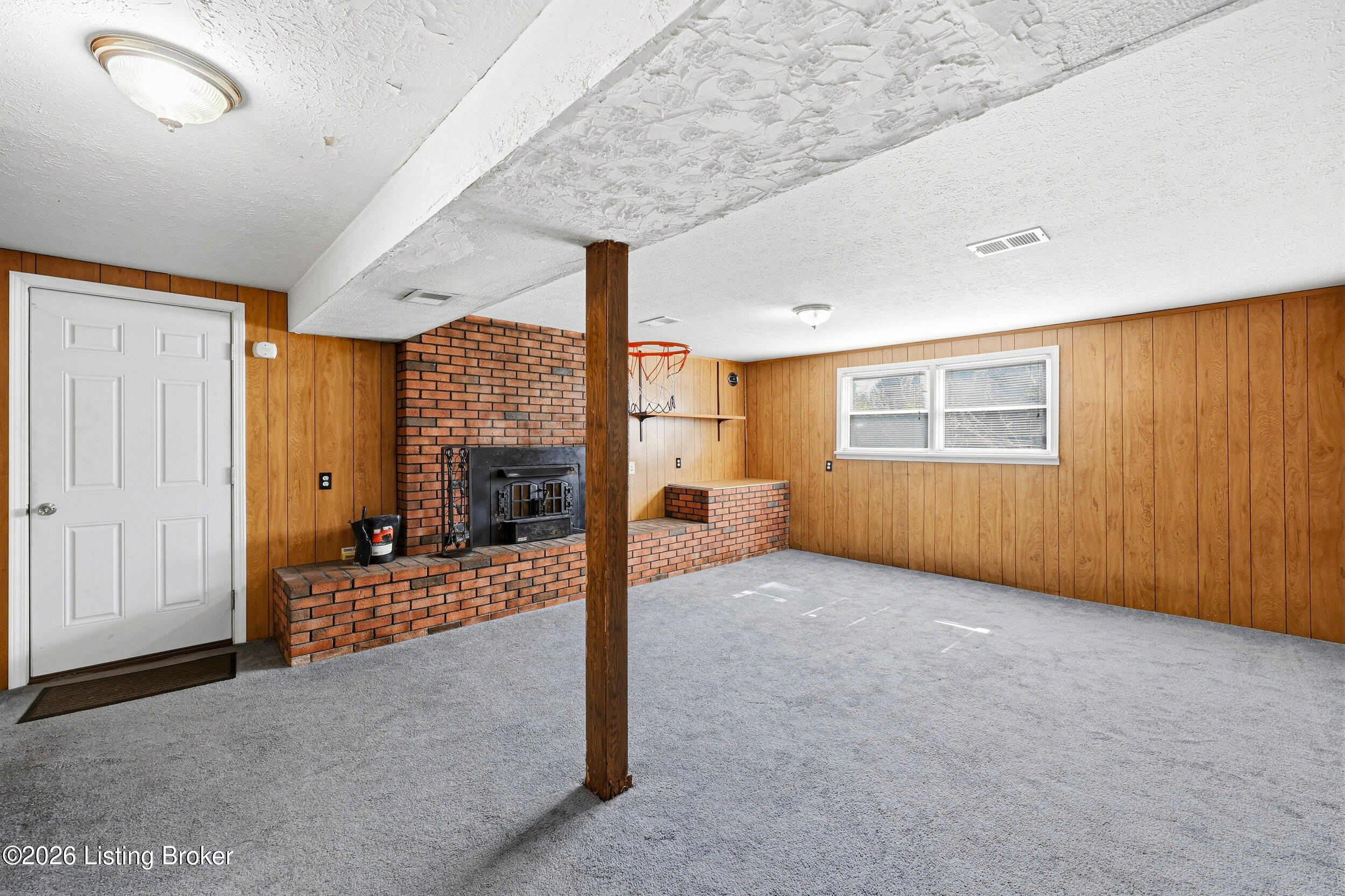 182 Meadowbrook Dr Property Photo 29
