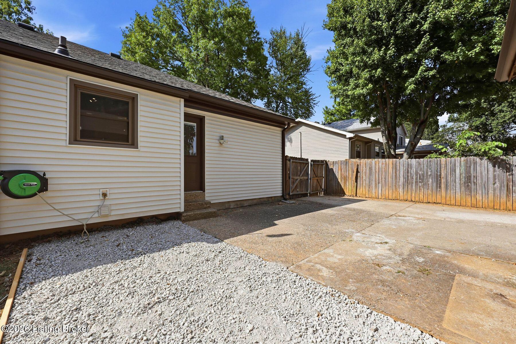 4607 Haeringdon Dr Property Photo 65