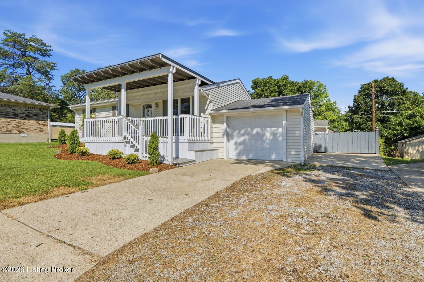 1608 Rhode Ct Property Photo 3