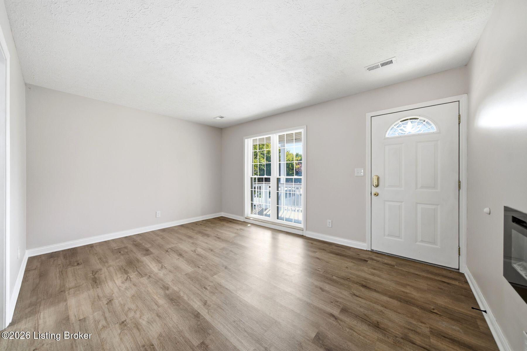 1608 Rhode Ct Property Photo 10