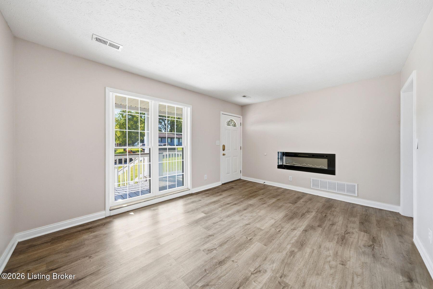 1608 Rhode Ct Property Photo 11