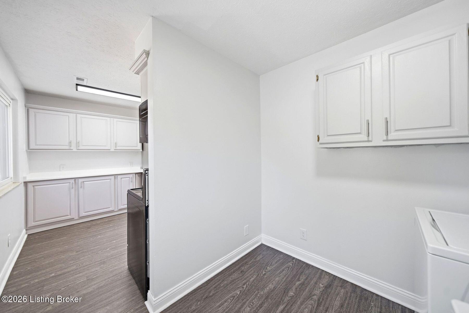 1608 Rhode Ct Property Photo 23