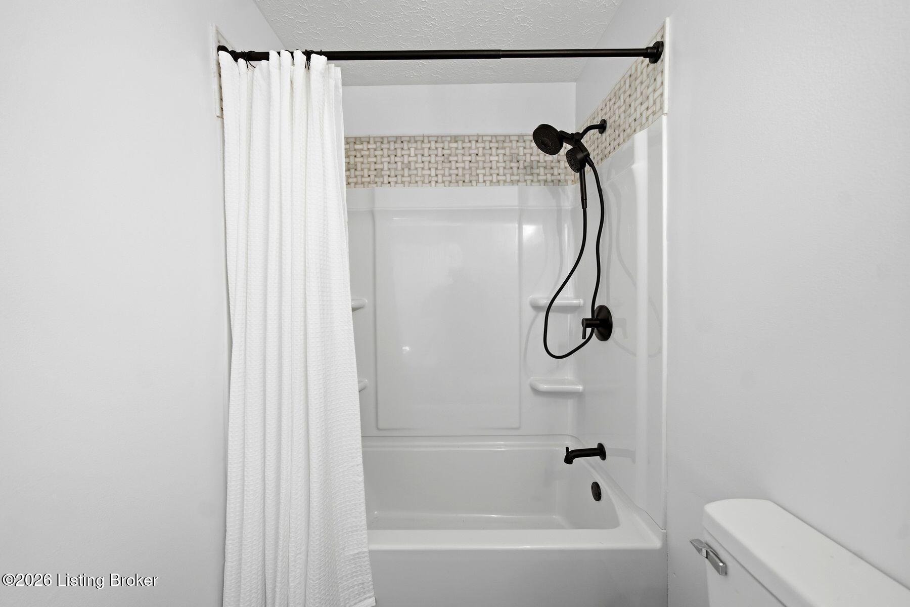 1608 Rhode Ct Property Photo 27