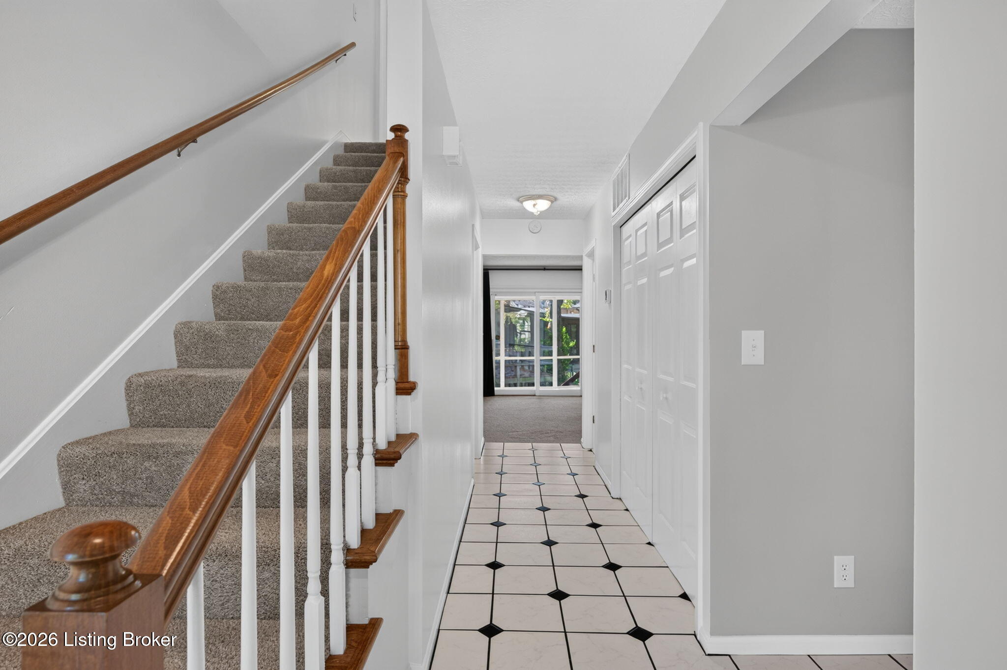 5608 Harrods Cove Property Photo 3