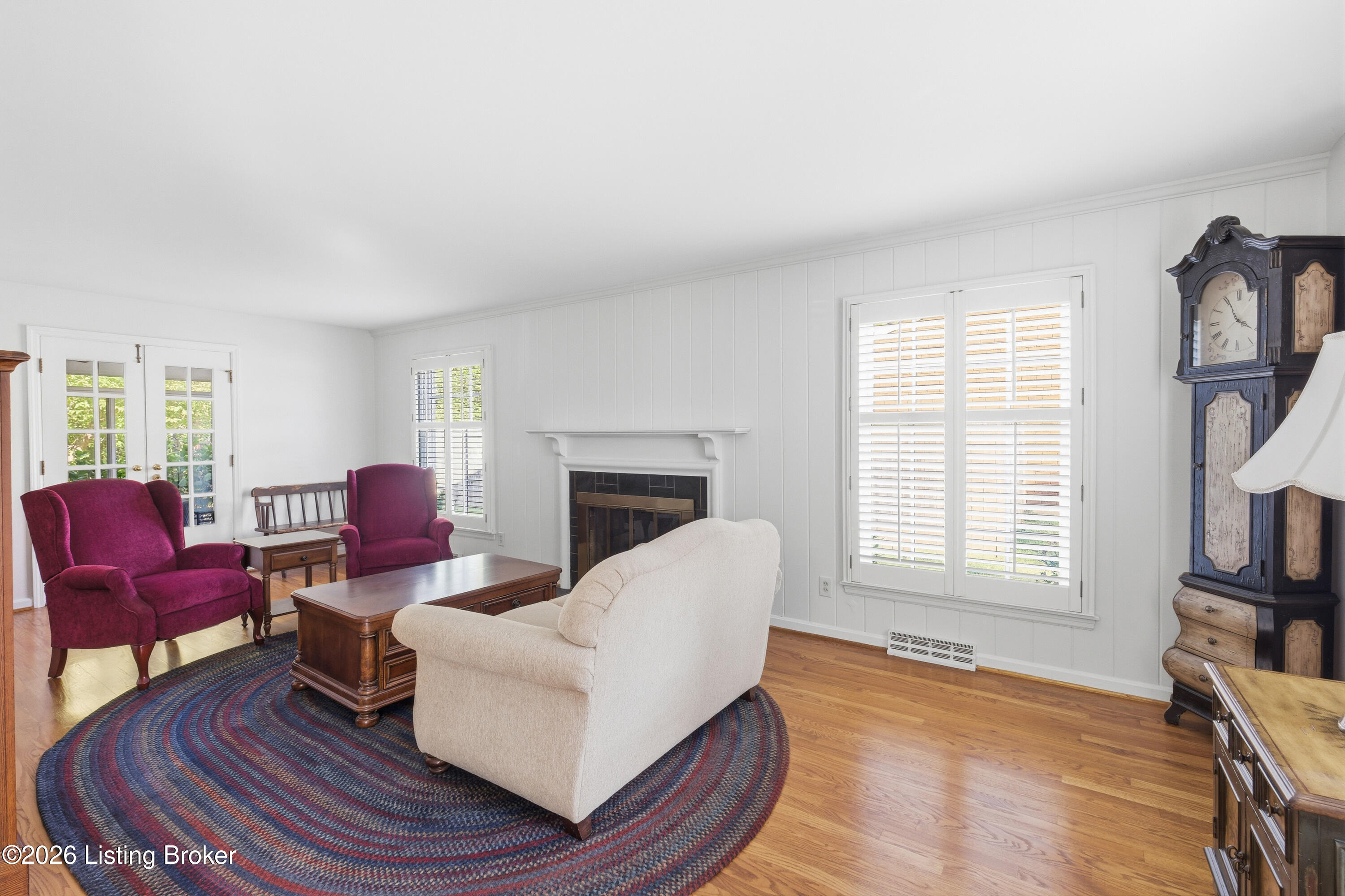 6703 Bedford Ln Property Photo 4