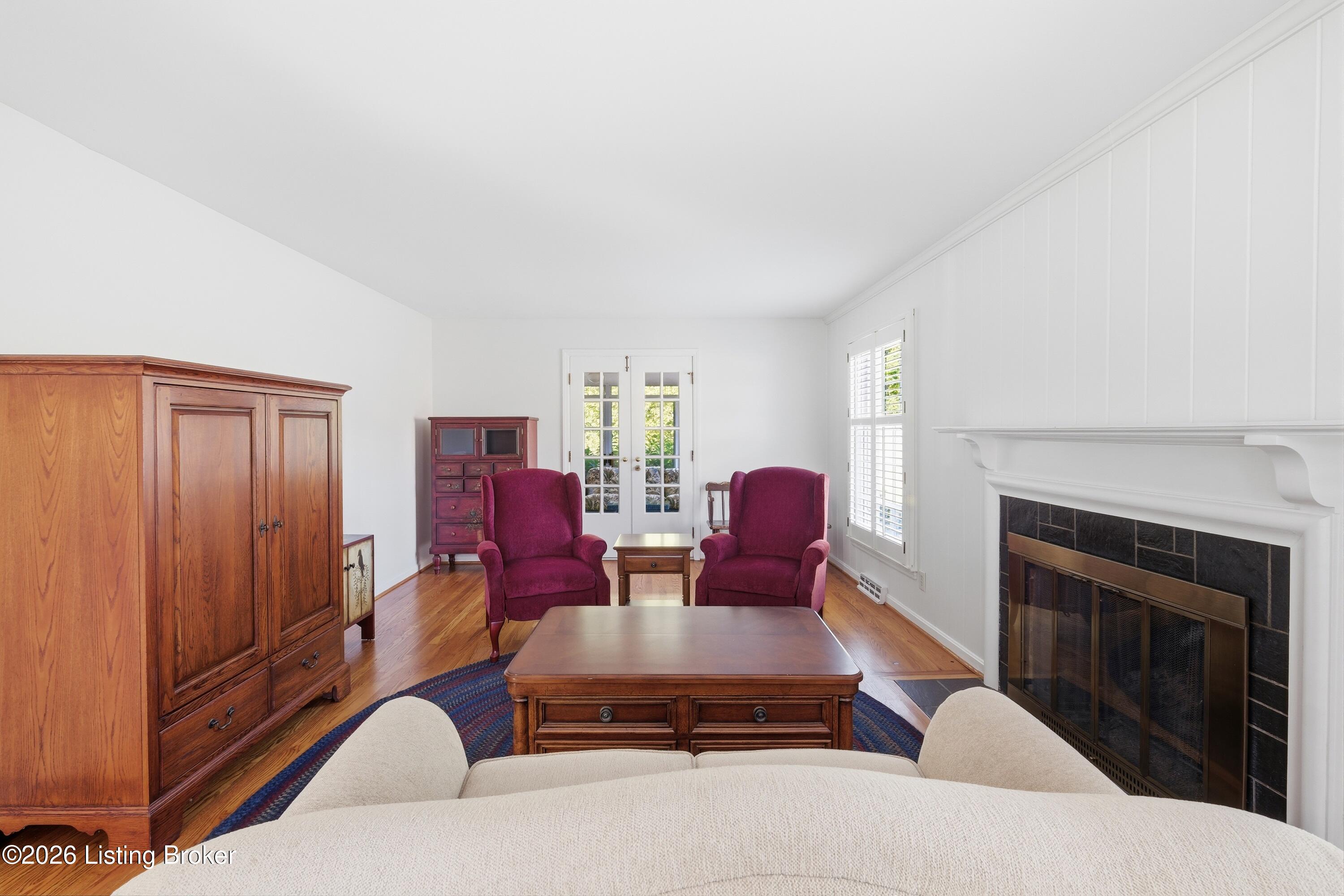 6703 Bedford Ln Property Photo 5