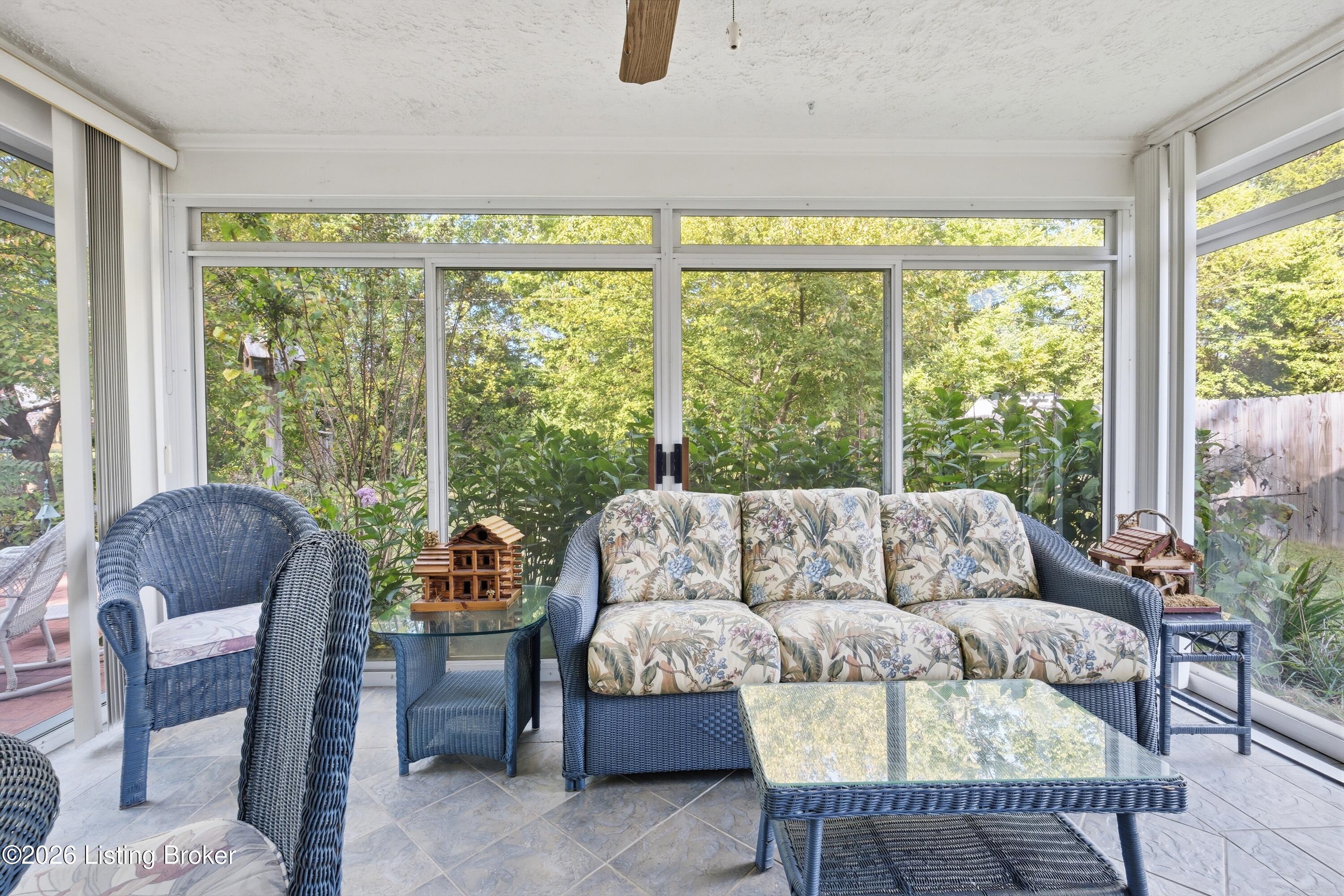 6703 Bedford Ln Property Photo 9