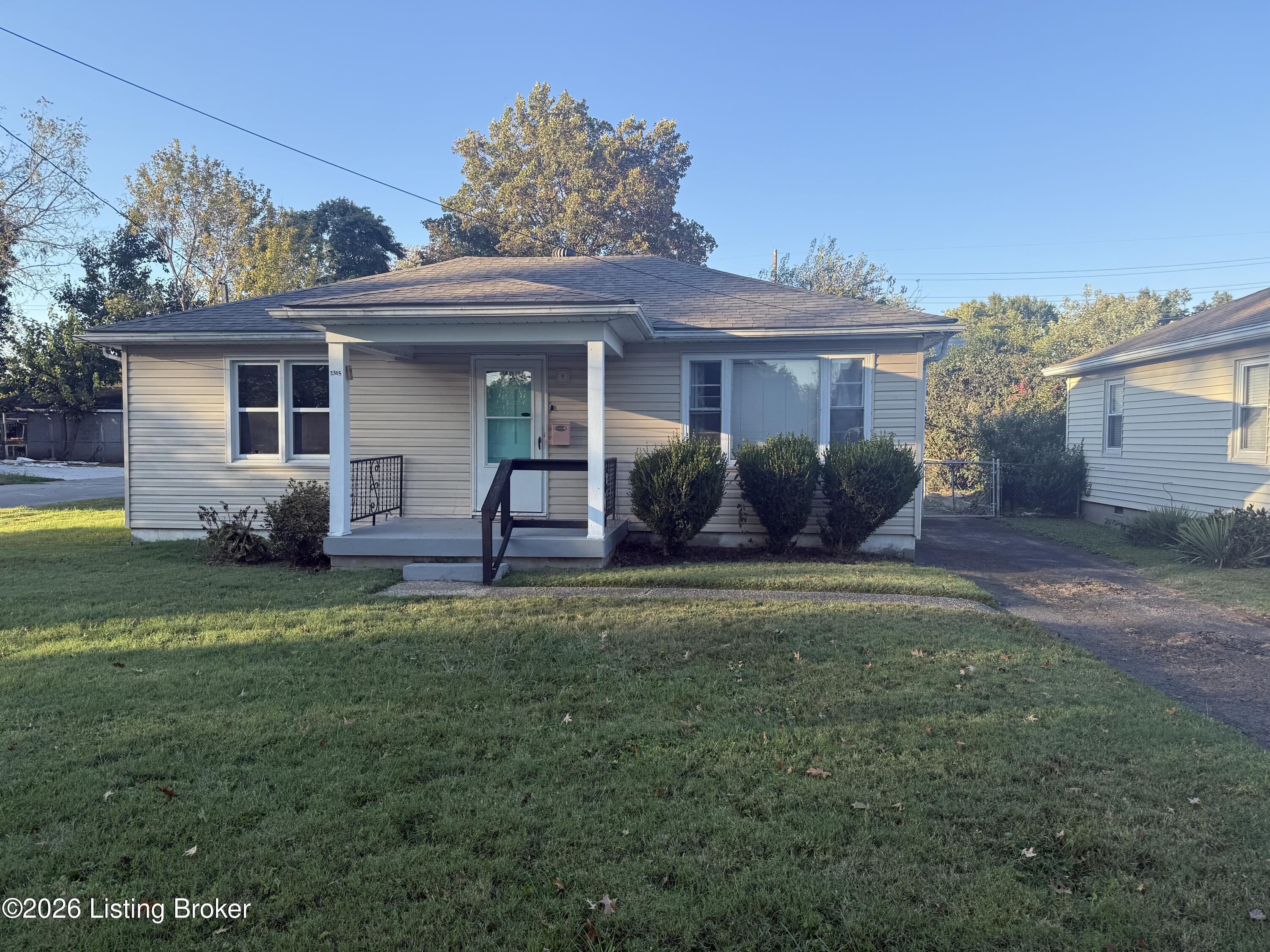 2315 Elmhurst Ave Property Photo 1