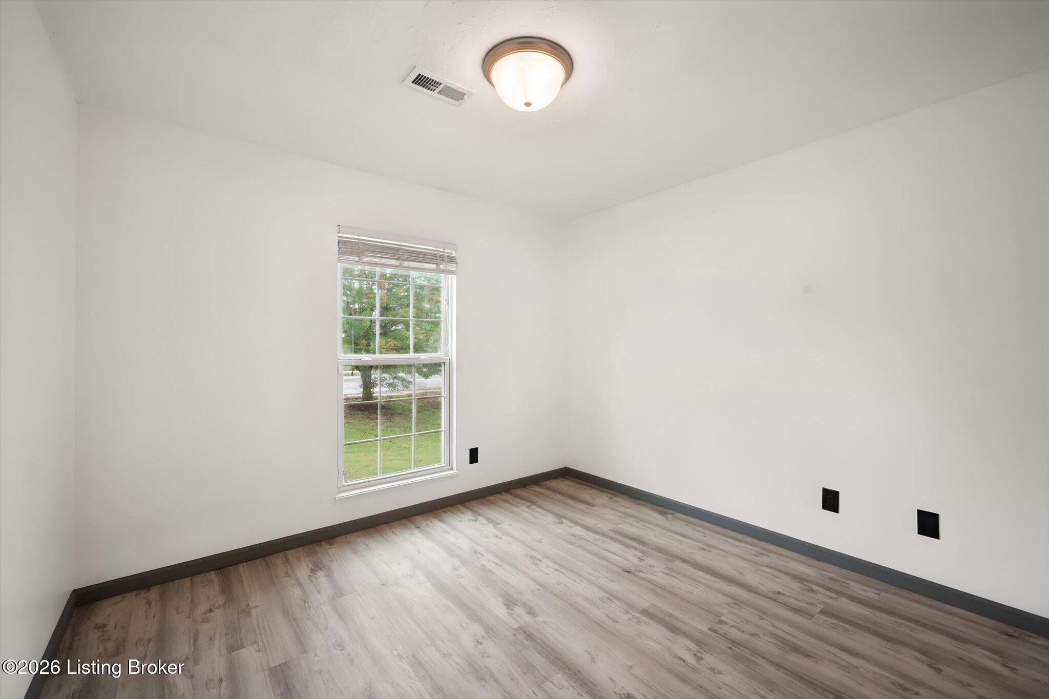 203 Greenleaf Dr Property Photo 24