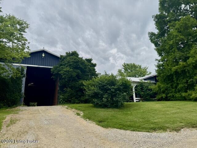 9255 Shelbyville Rd Property Photo 4