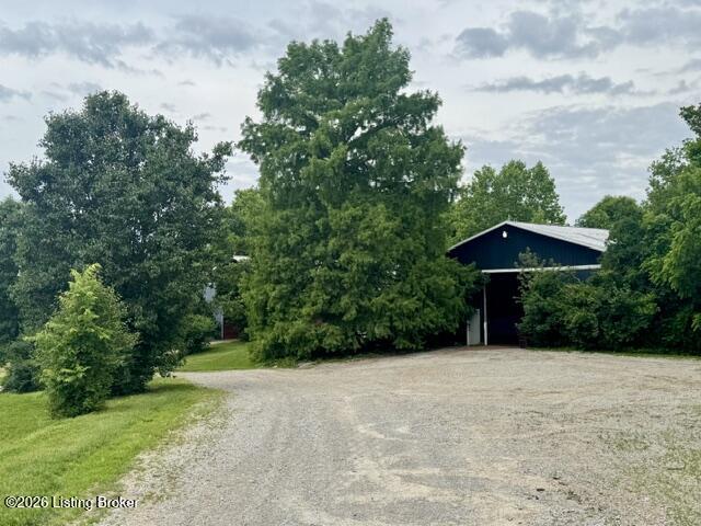 9255 Shelbyville Rd Property Photo 5
