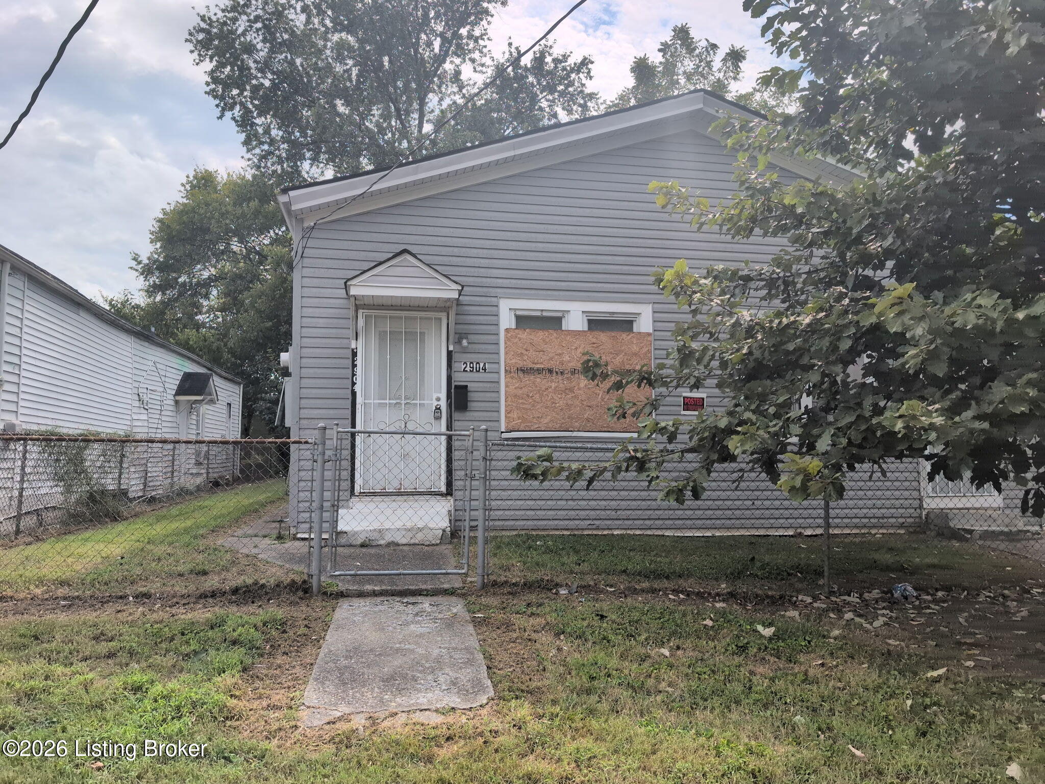 2904/2906 Saint Xavier St Property Photo 1