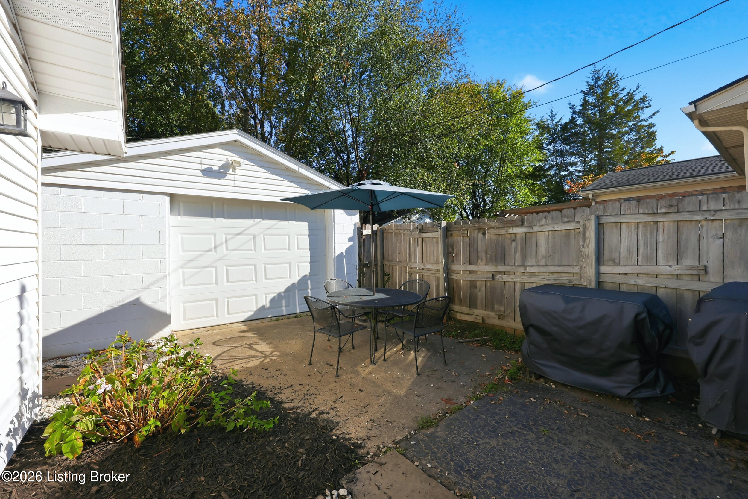 1028 Camellia Dr Property Photo 23