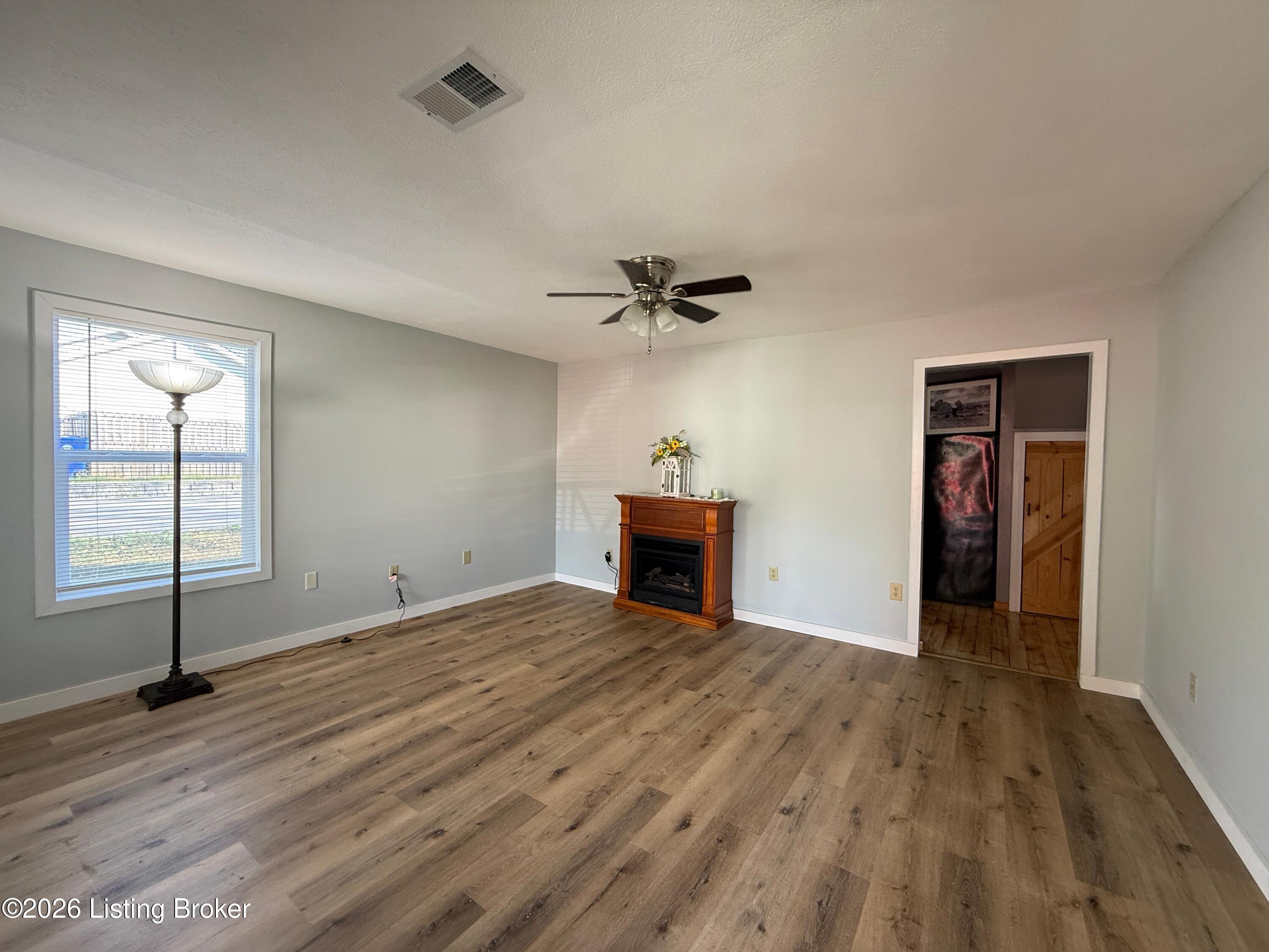 411 Hardin St Property Photo 14