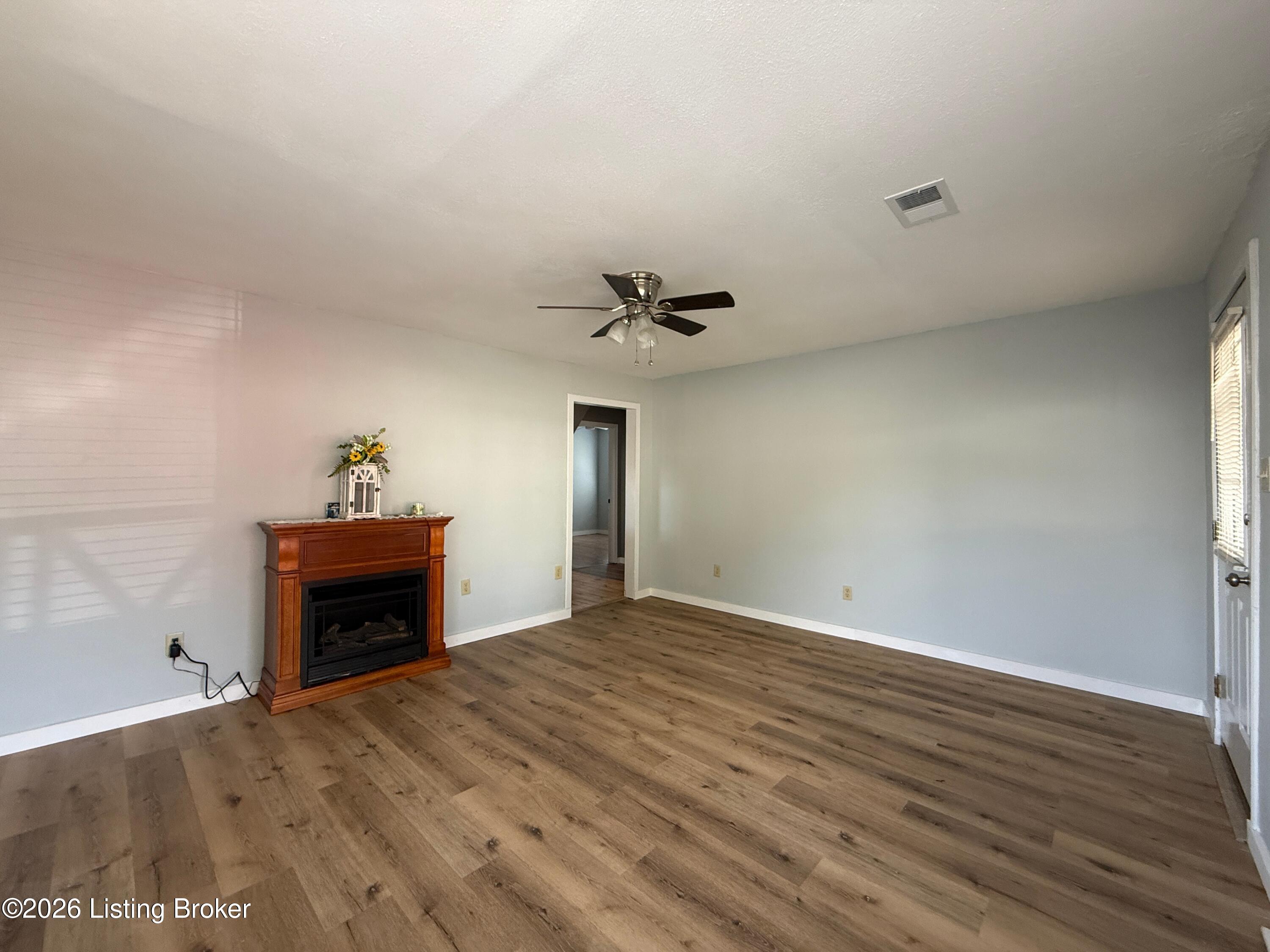 411 Hardin St Property Photo 16