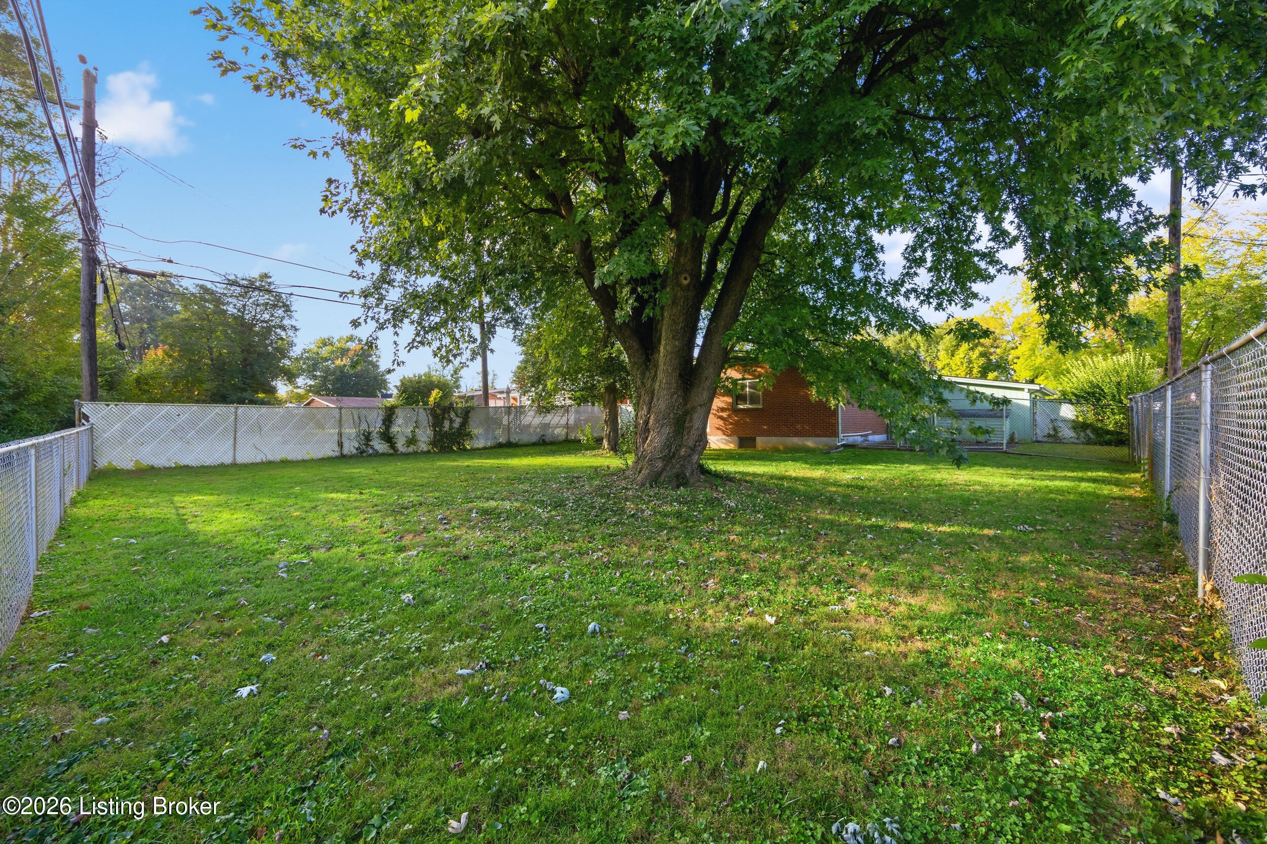 3705 Glen Oak Dr Property Photo 32
