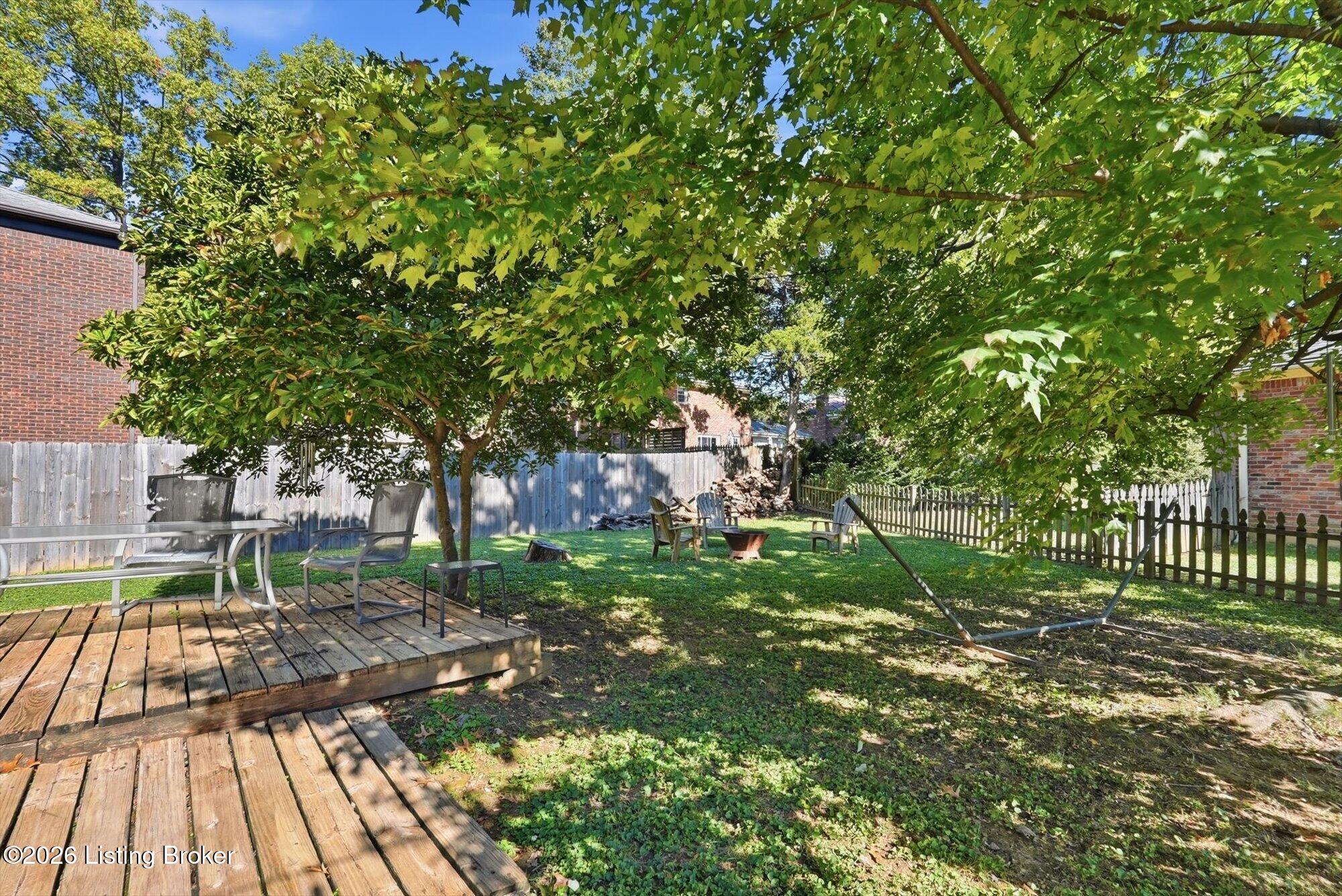 10604 Linn Station Rd Property Photo 33