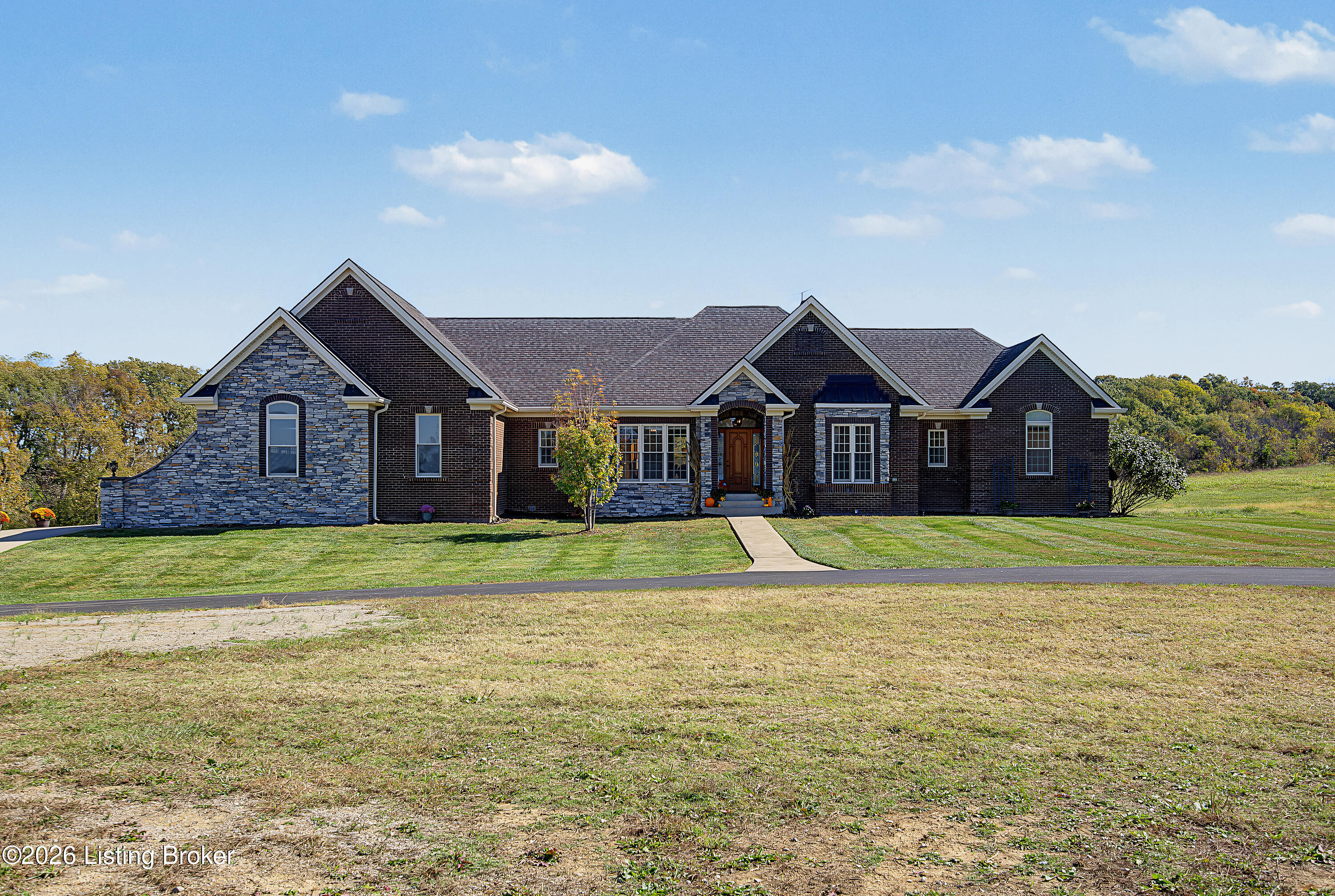 5762 Frankfort Rd Property Photo 4