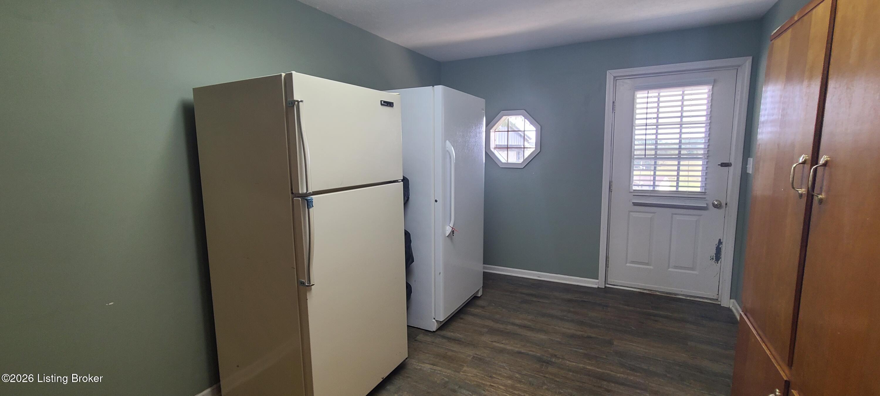 1099 Shady Ln Property Photo 19