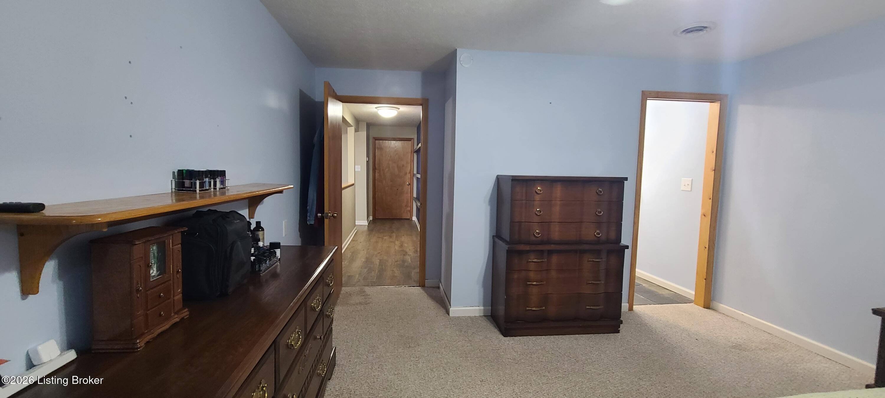 1099 Shady Ln Property Photo 23