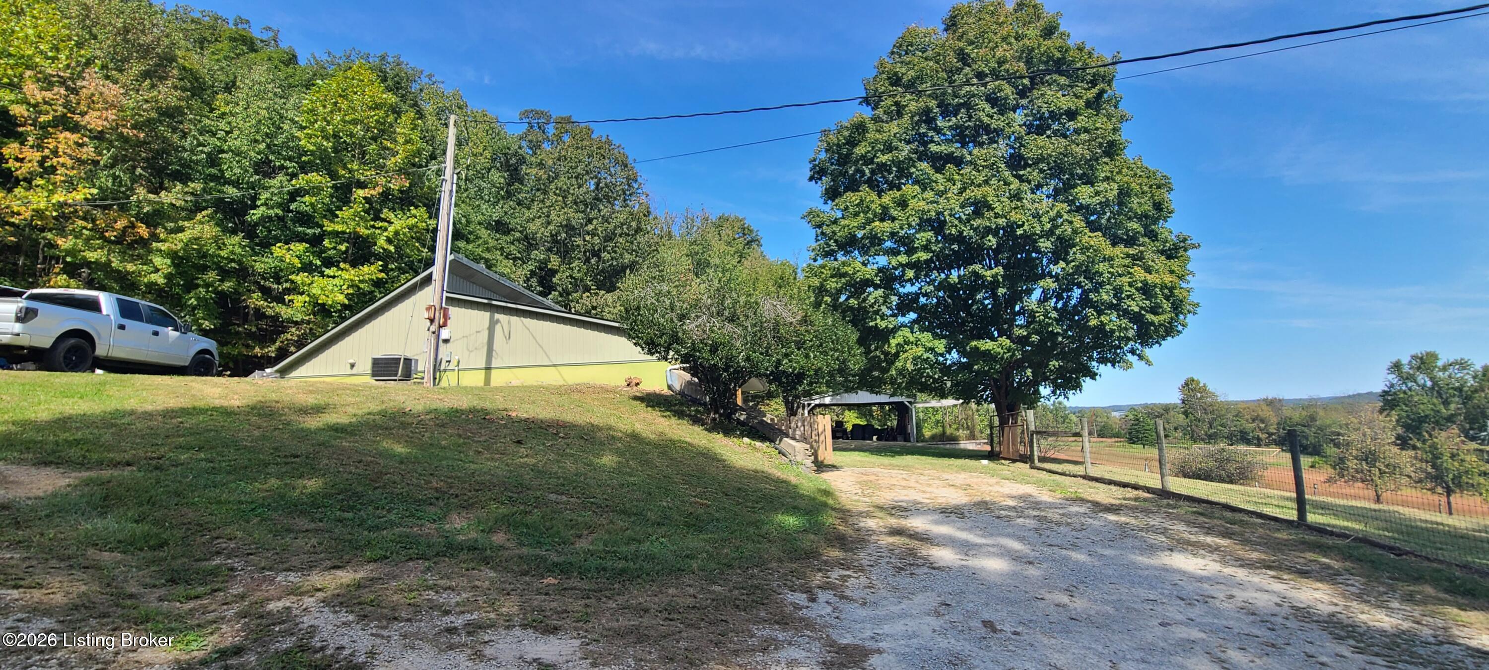 1099 Shady Ln Property Photo 42