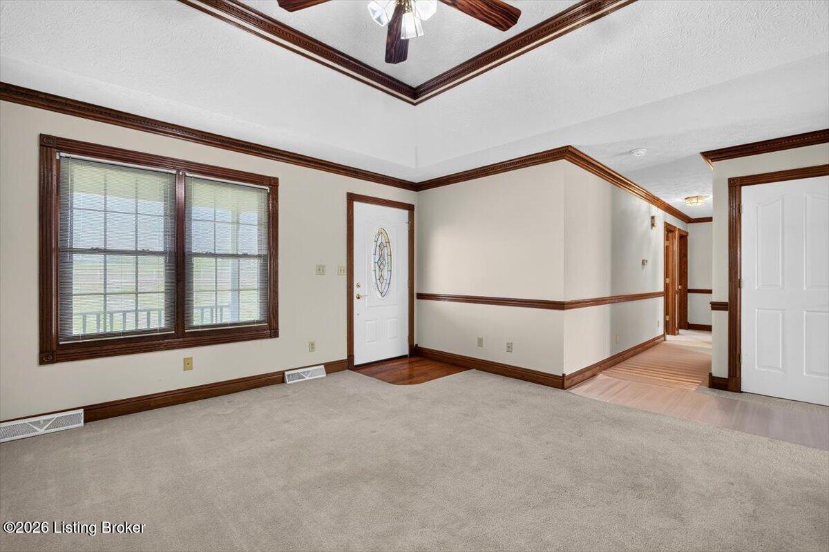 653 Lone Valley Rd Property Photo 7