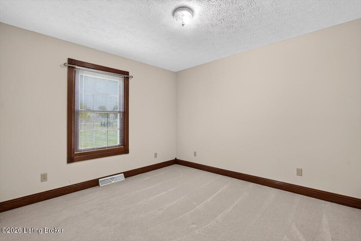653 Lone Valley Rd Property Photo 27