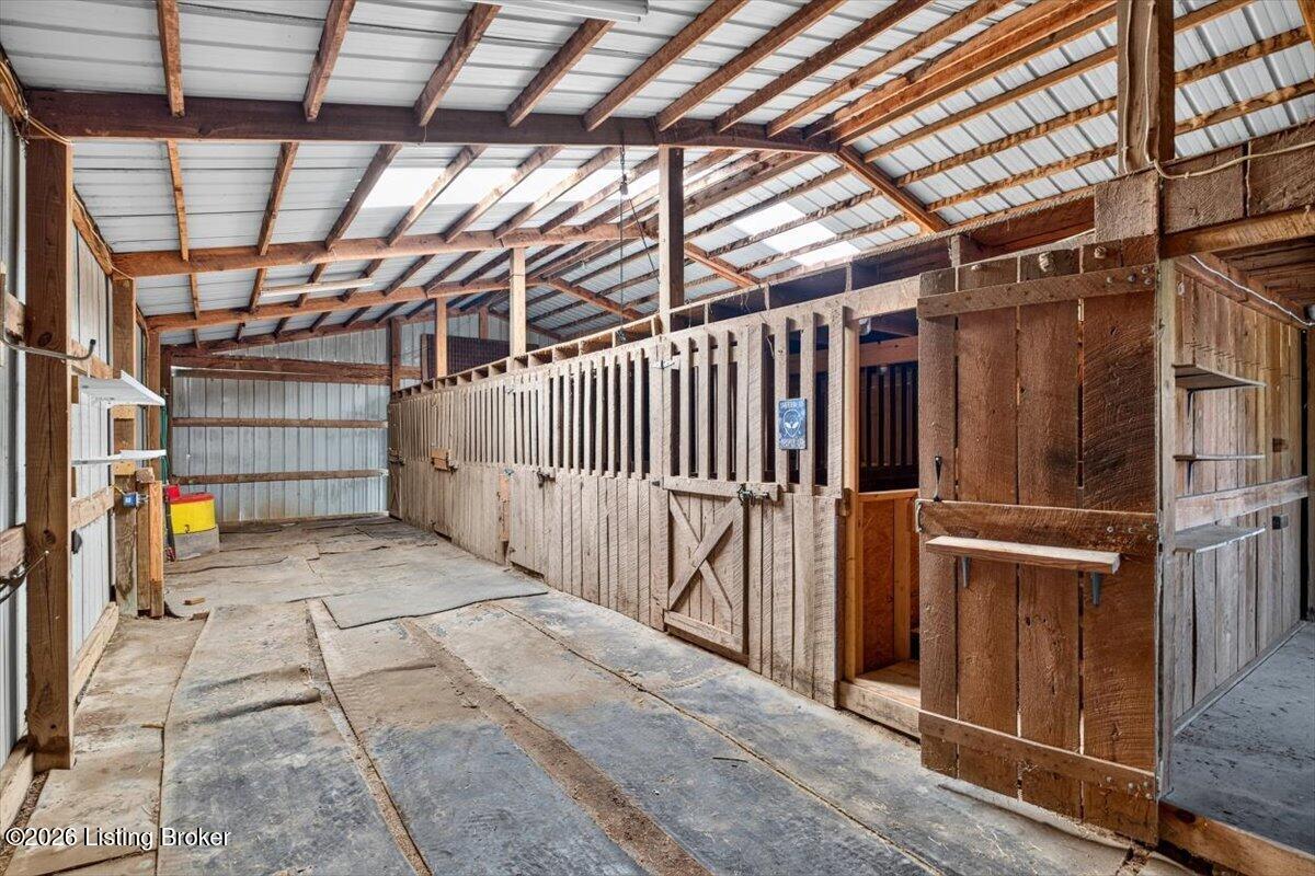 653 Lone Valley Rd Property Photo 40