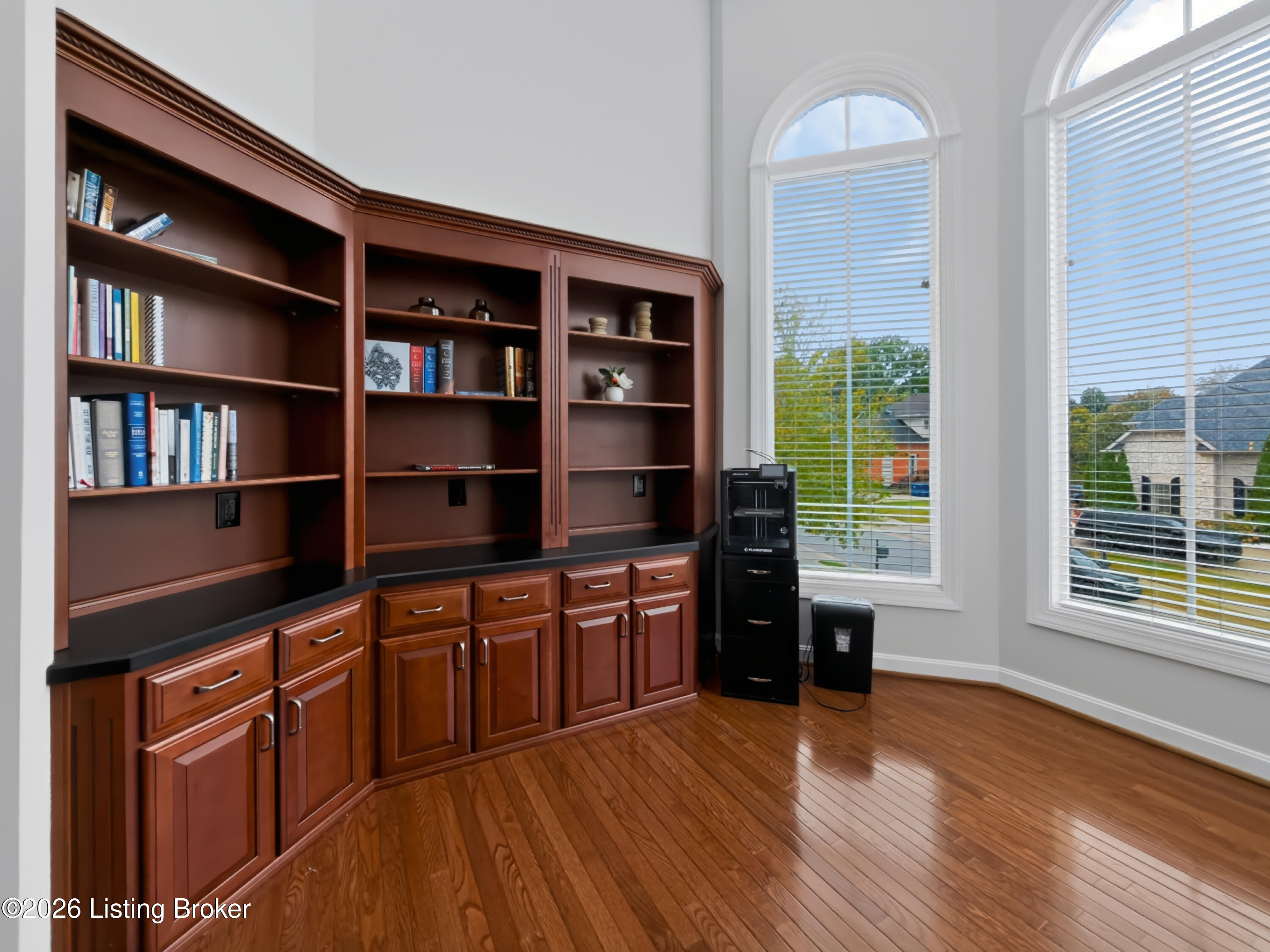 18905 Ridgeleigh Ln Property Photo 32