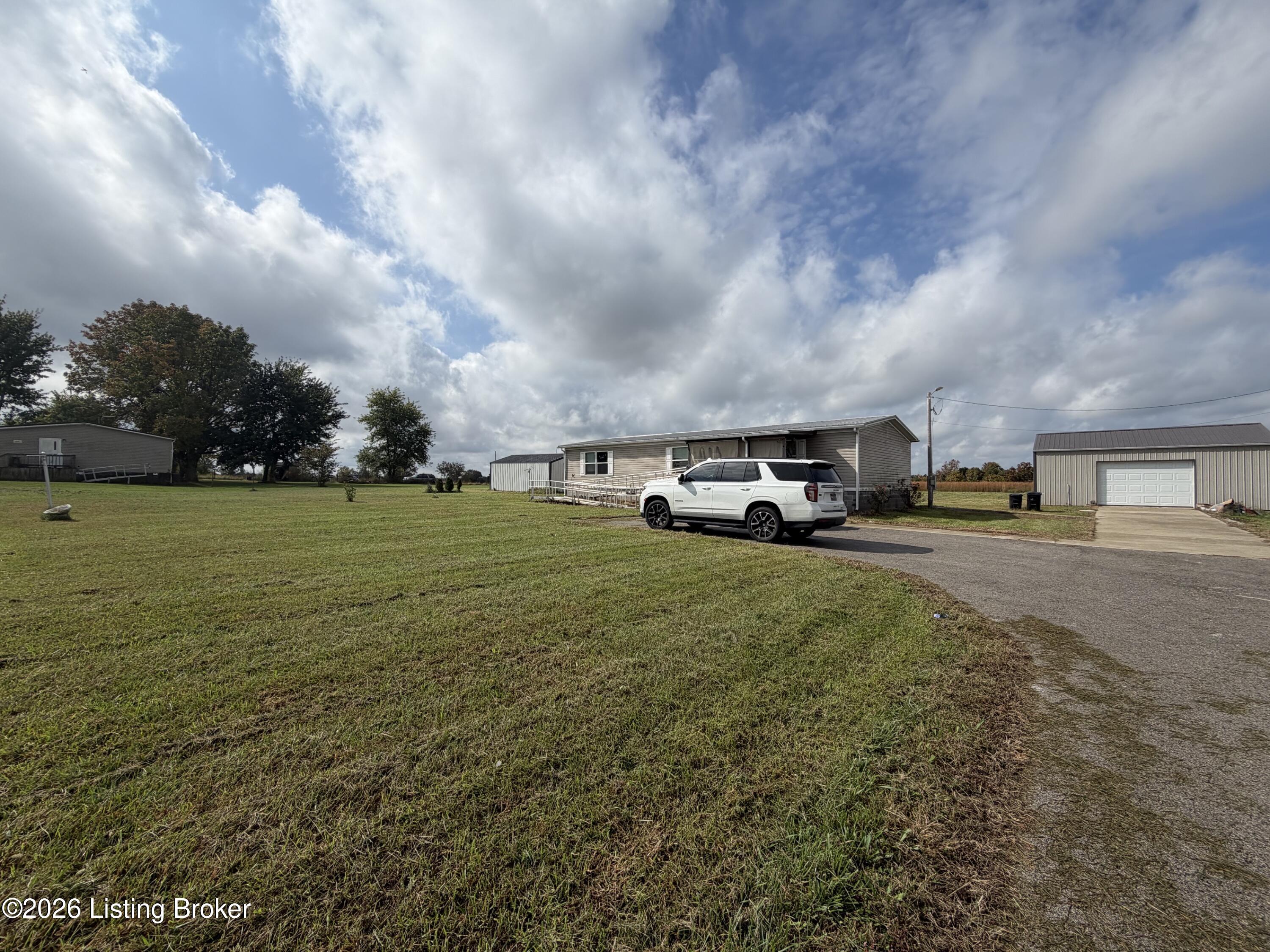 6471 State Hwy 401 Property Photo 3