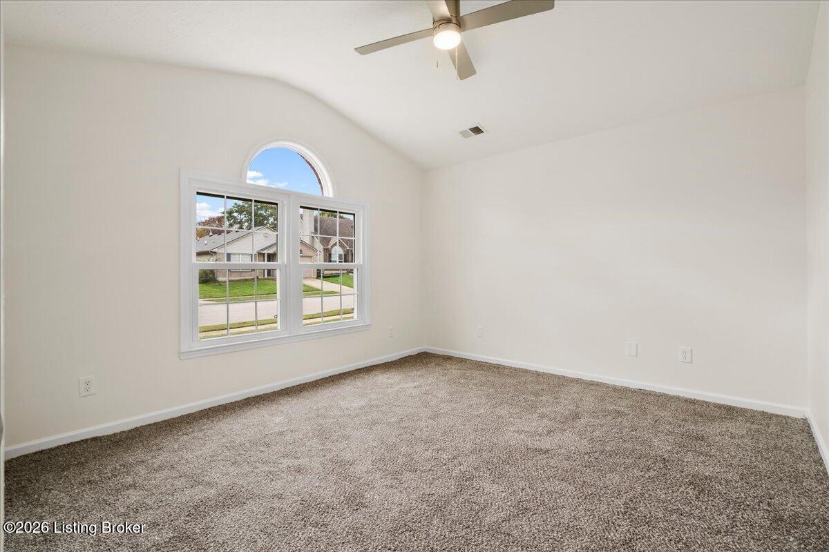 1172 Red Stone Dr Property Photo 4