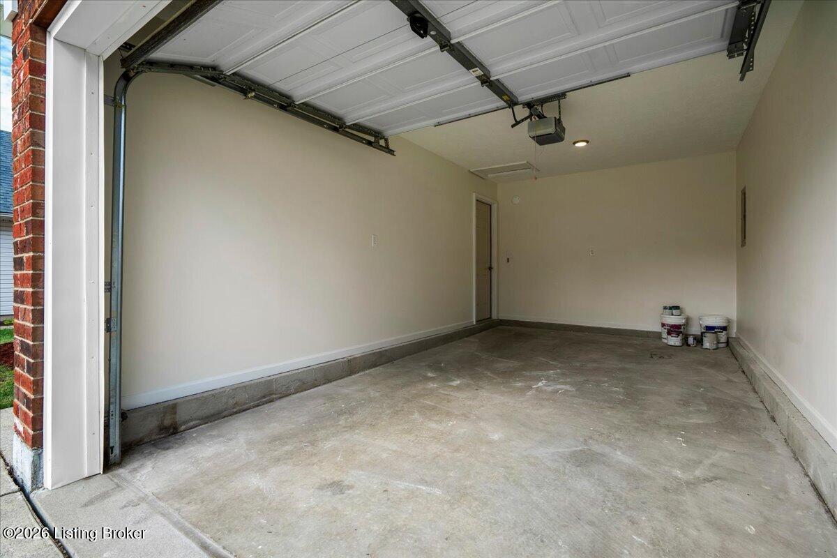 1172 Red Stone Dr Property Photo 24