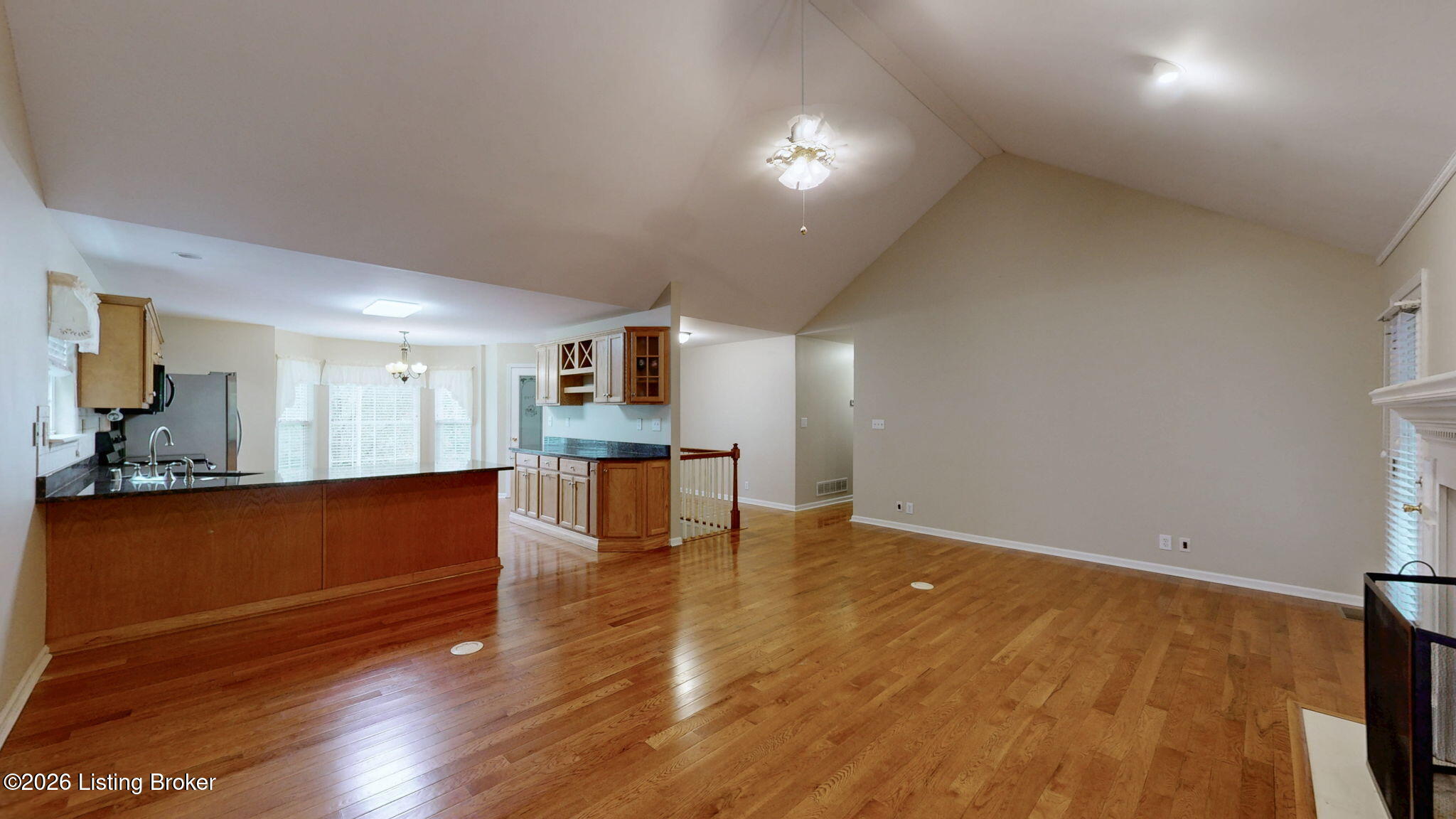 3002 Log Cabin Ct Property Photo 12