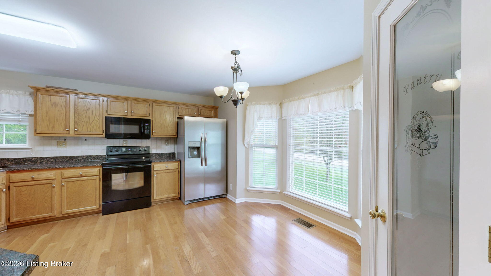 3002 Log Cabin Ct Property Photo 15