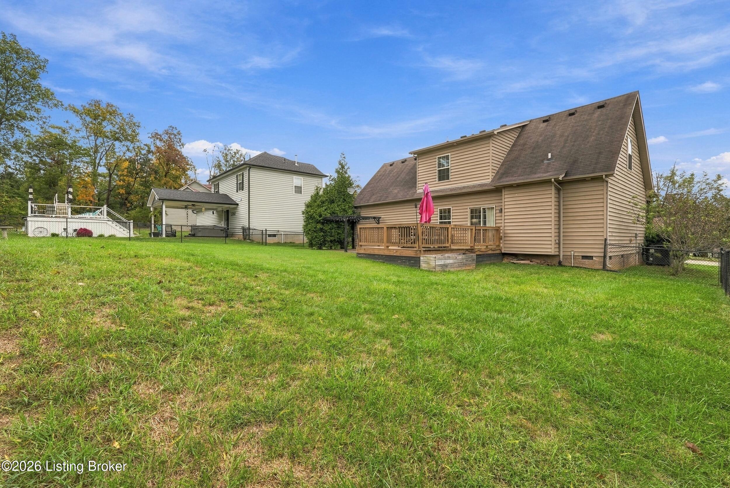 119 Pond Creek Ct Property Photo 32