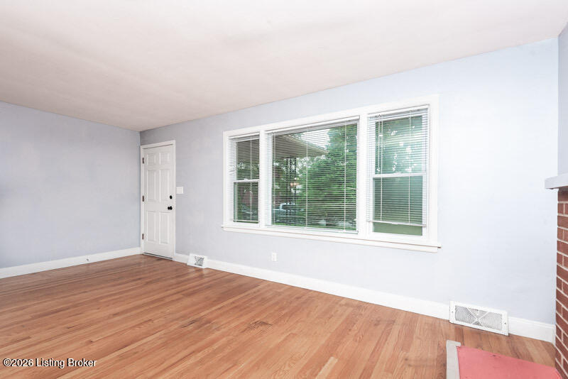 3708 Youngwood Rd Property Photo 5