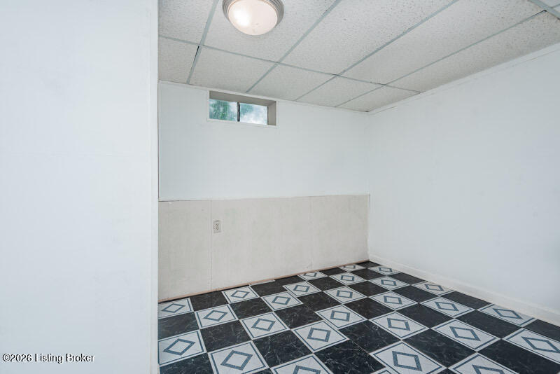 3708 Youngwood Rd Property Photo 17