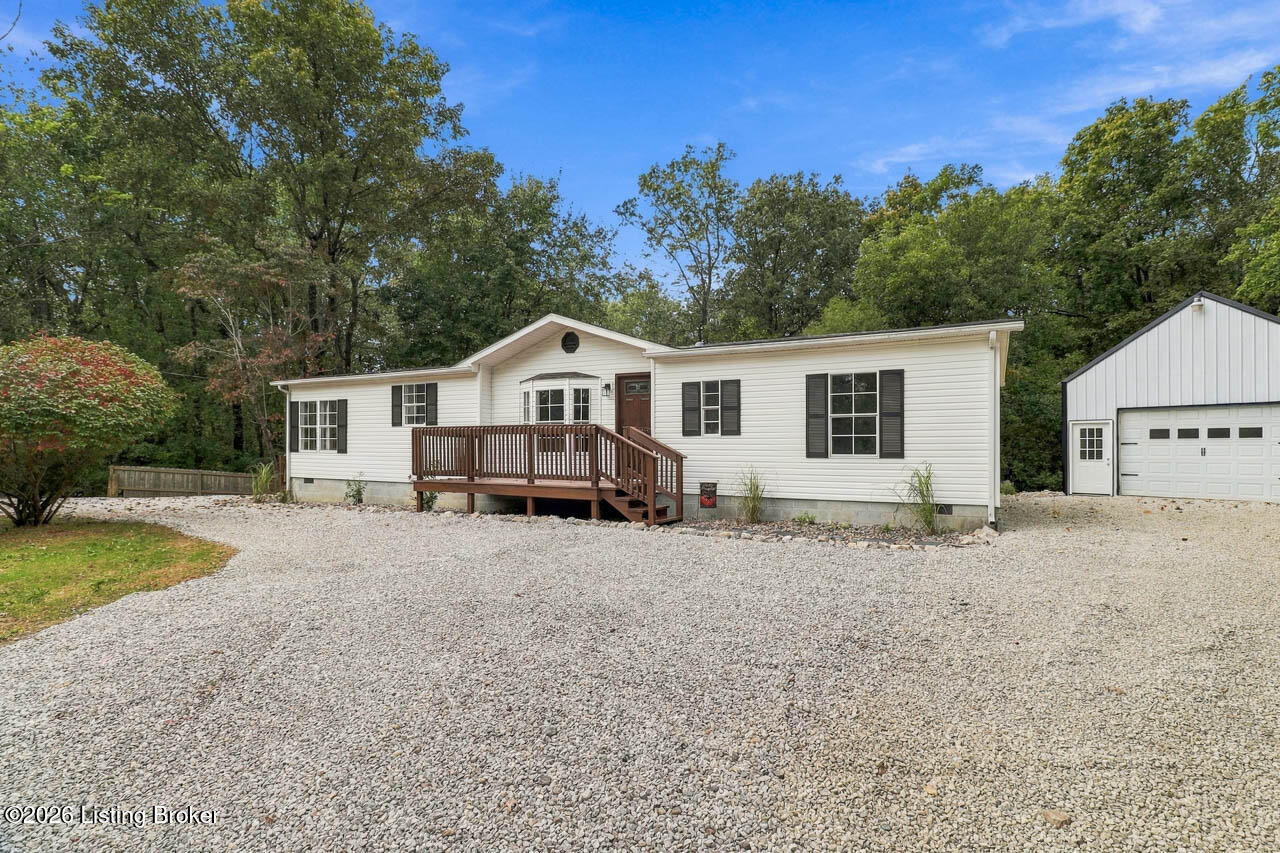 130 Cozy Acres Dr Property Photo 4