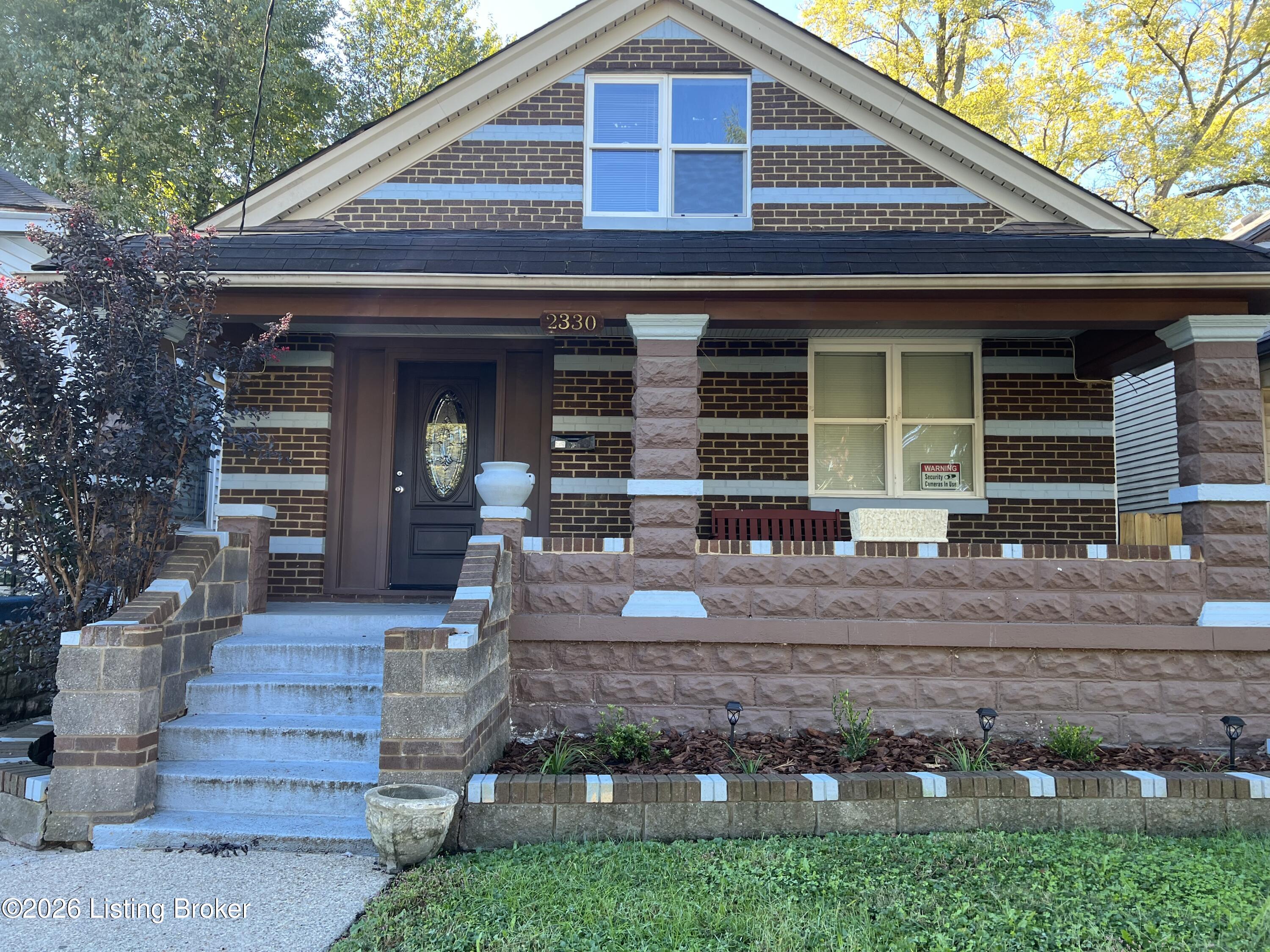 2330 Greenwood Ave Property Photo 1