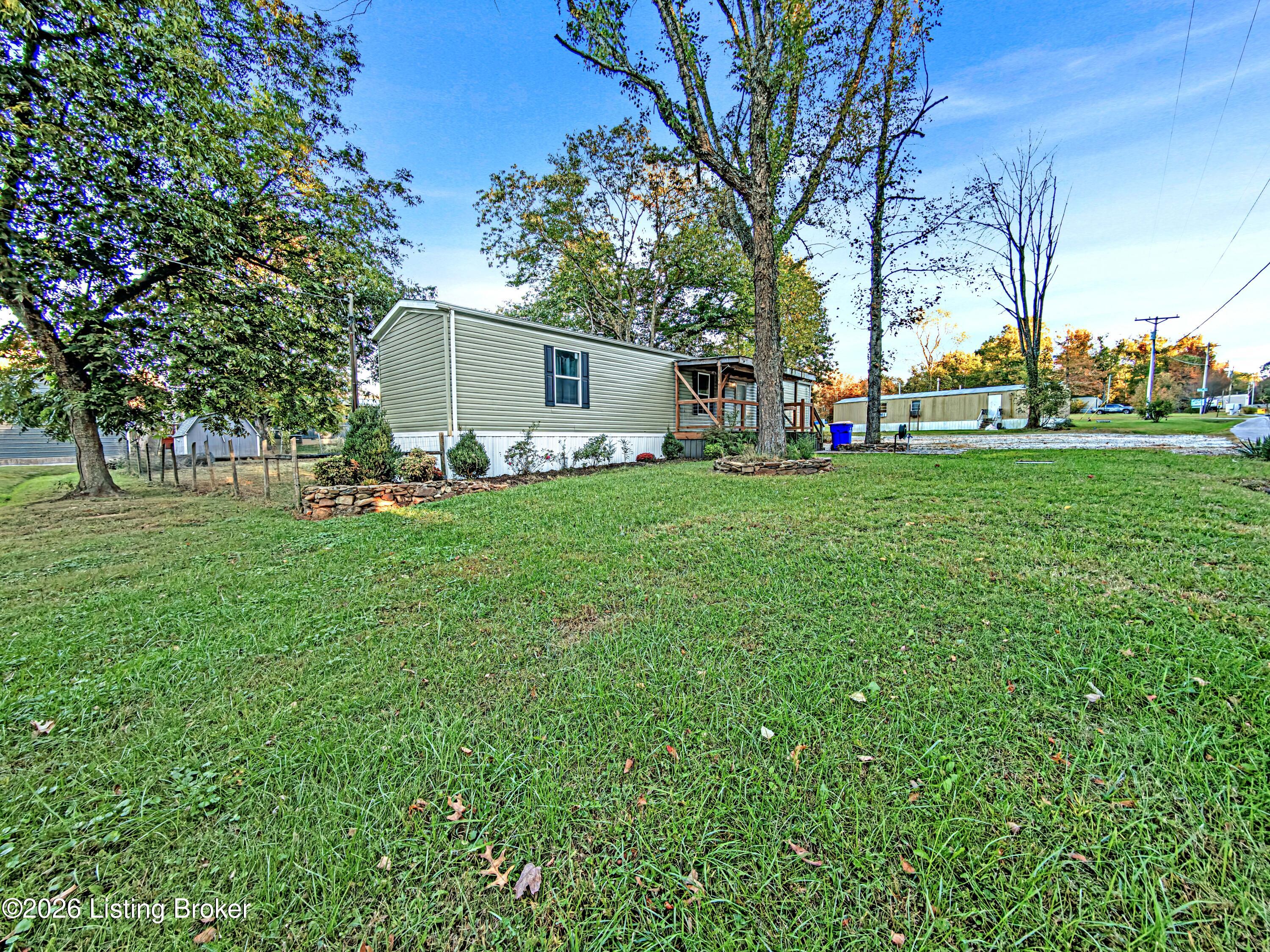 310 Wilderness Rd Property Photo 4