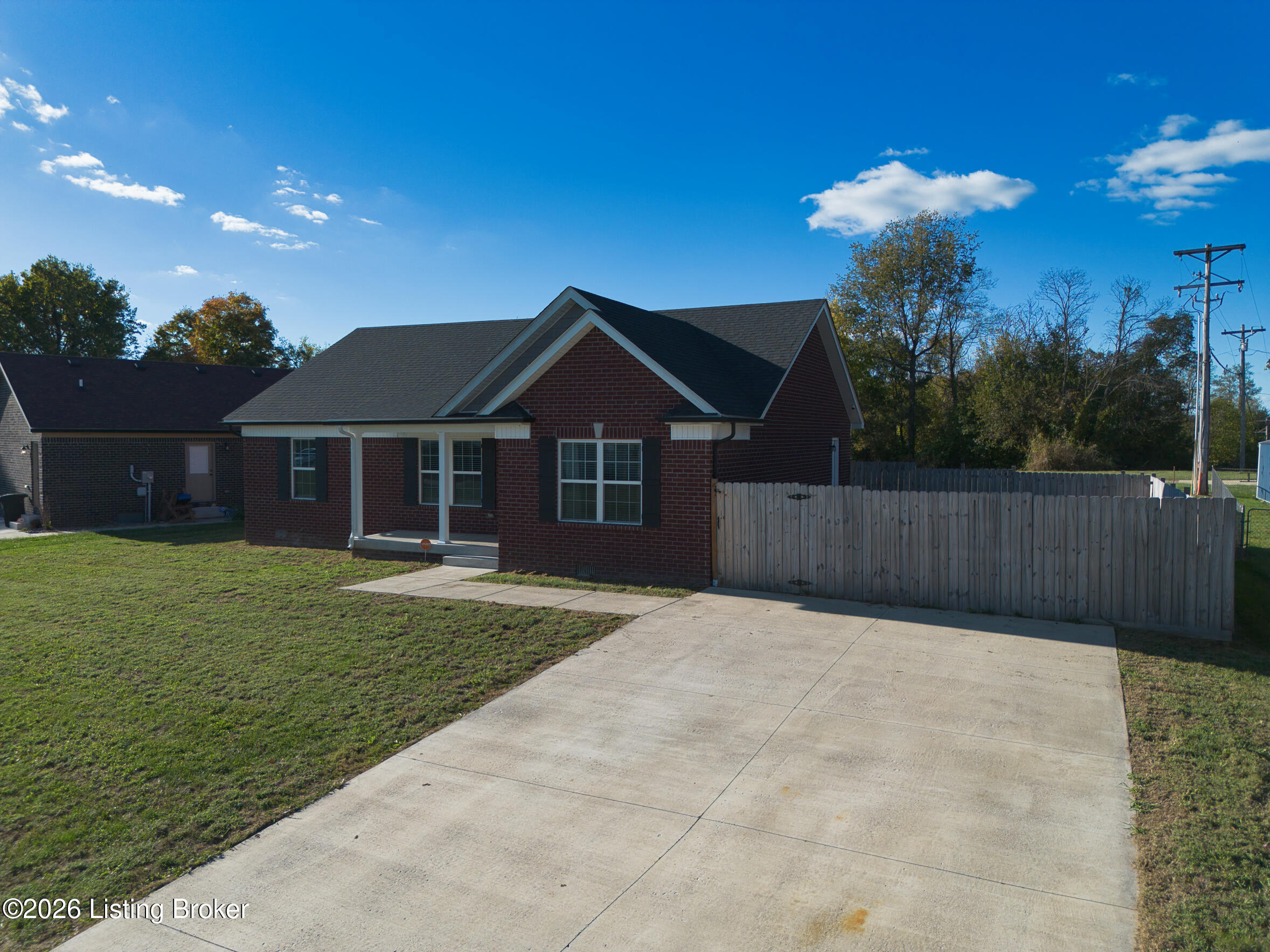100 Liberty Ln Property Photo 11