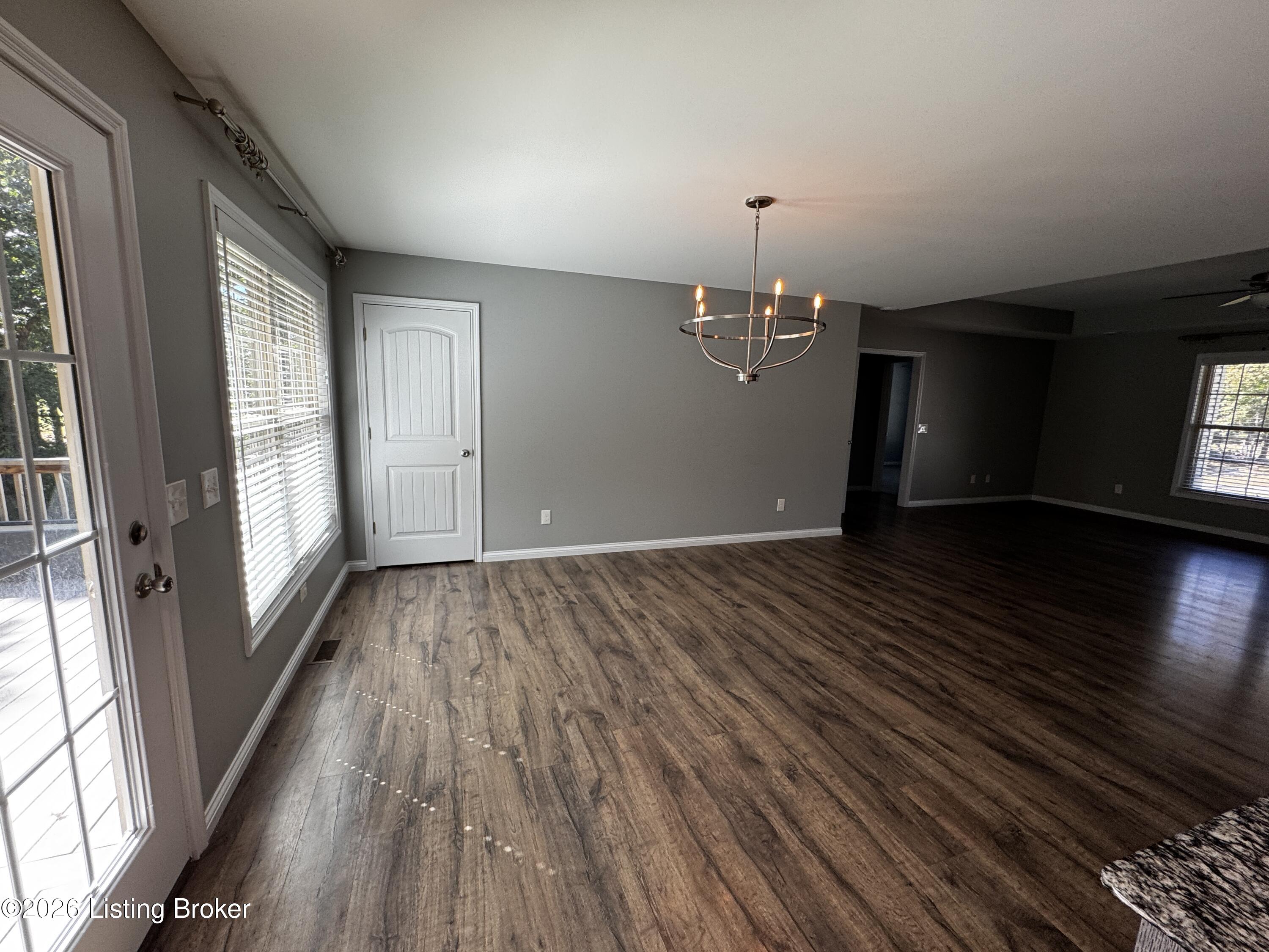 295 Saint Andrews Rd Property Photo 6