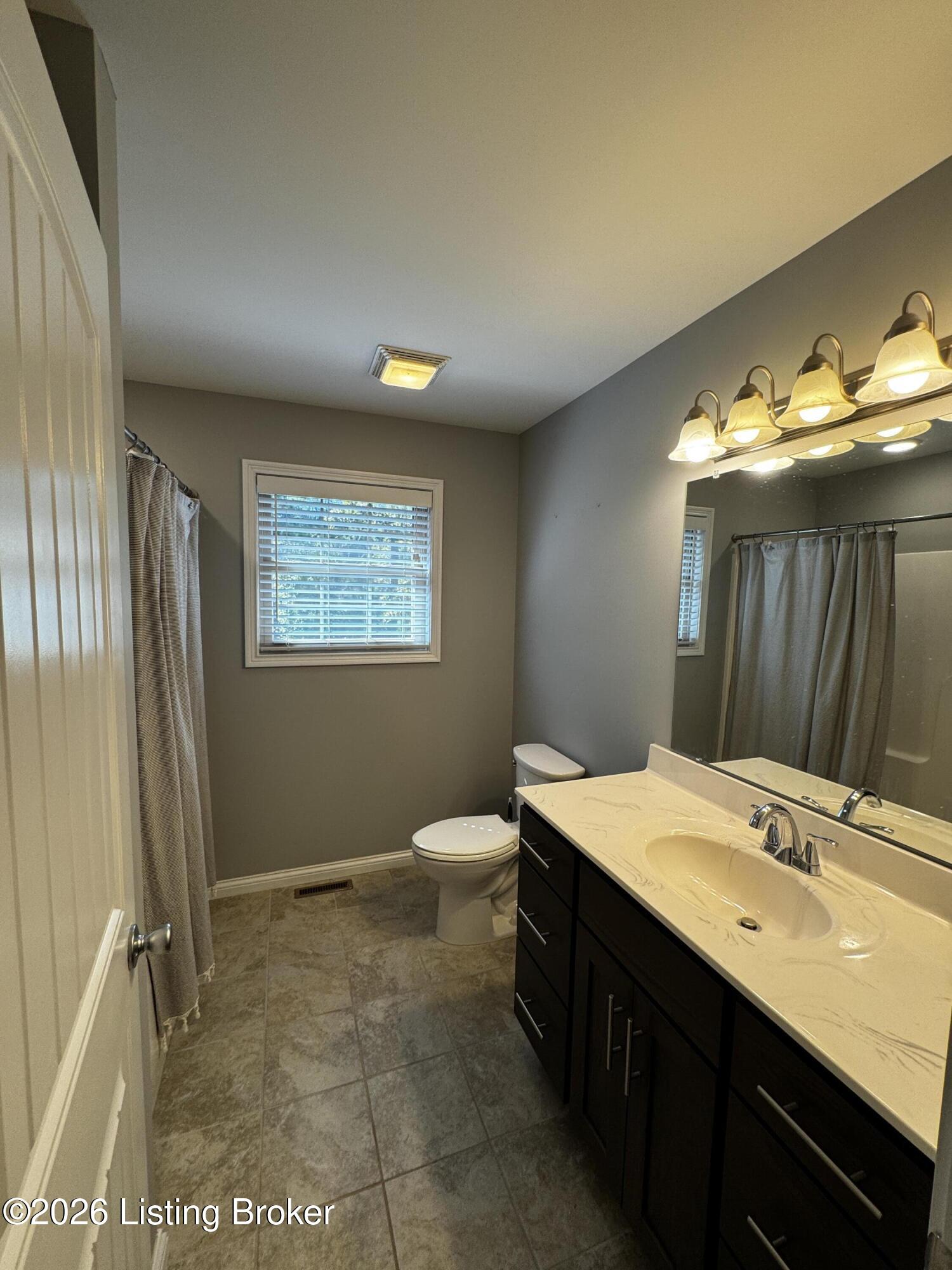295 Saint Andrews Rd Property Photo 12