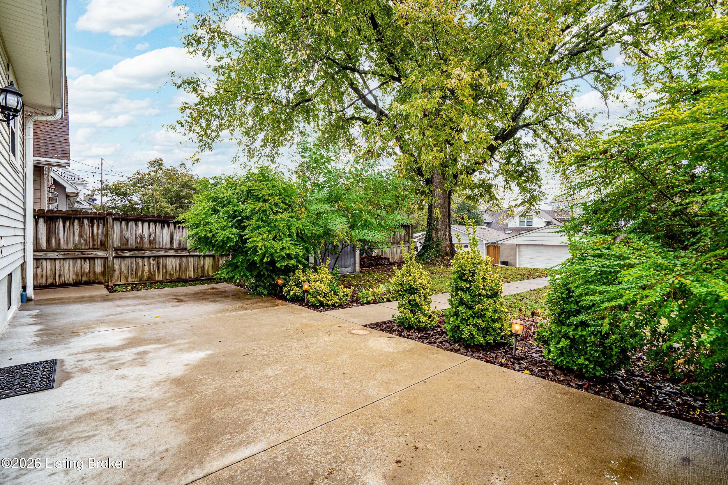 1894 Ivanhoe Ct Property Photo 54